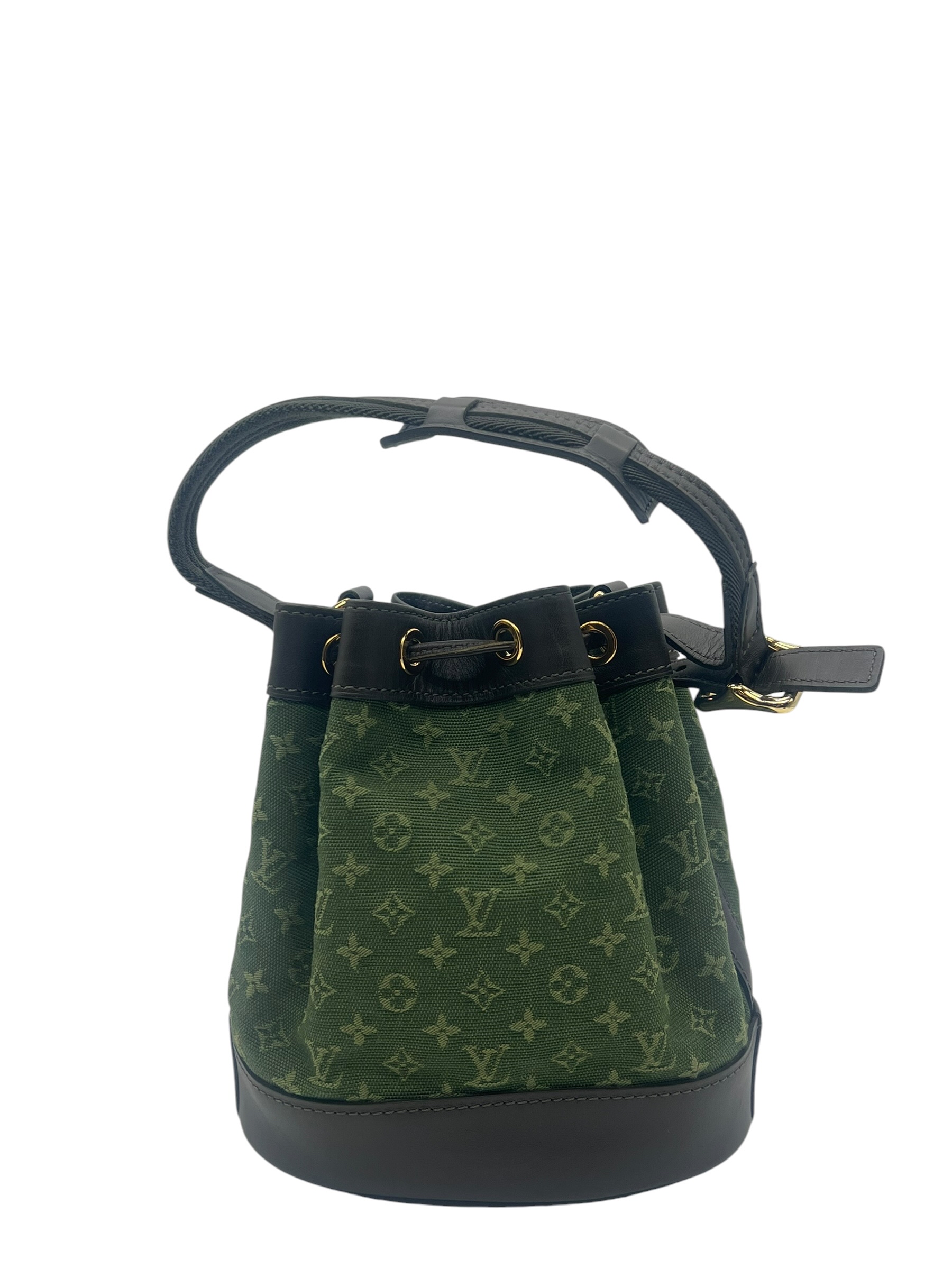 Pre-Owned LV Noelie Monogram Mini Lin handbag / Product Code: 061418