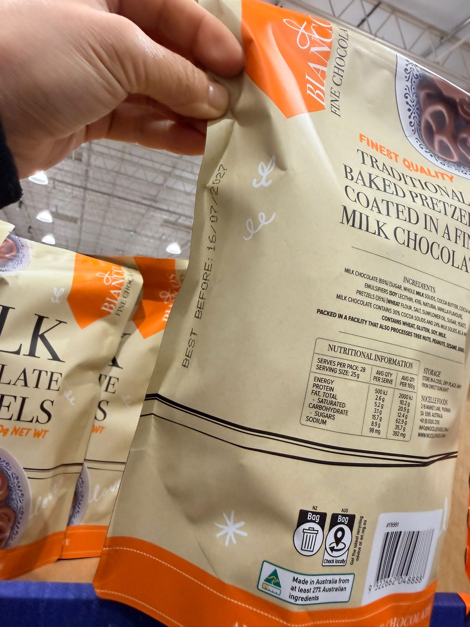 澳洲Costco  Biancos 100% 澳洲優質牛奶巧克力烘焙椒鹽脆餅點心 700g 