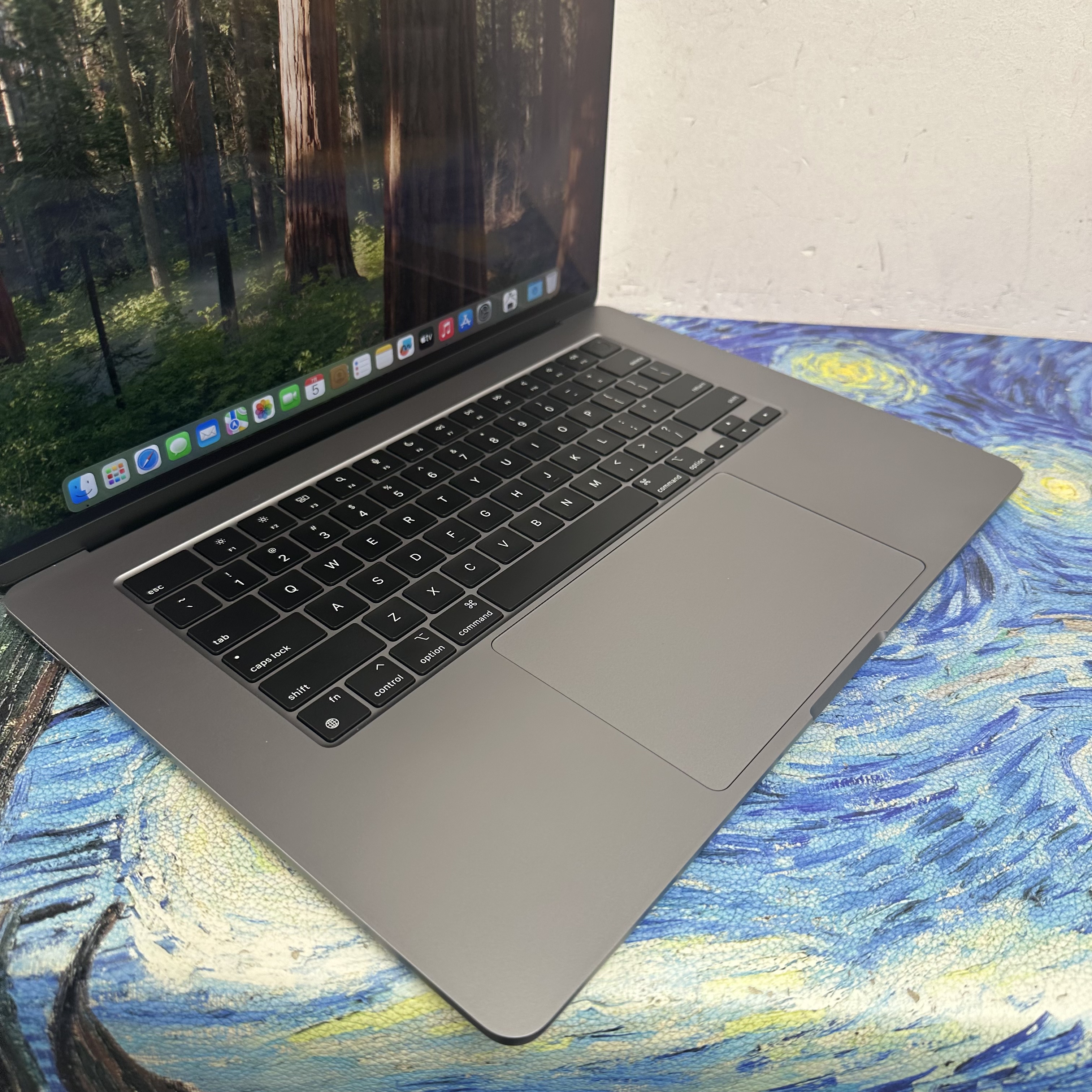 APPLE  MacBook Air M2 2023 M2 CPU/16GB Ram/1TB SSD/10核心GPU/Liquid Retina XDR Mon/15吋/太空灰，午夜藍/ Laptop /Notebook / Gaming