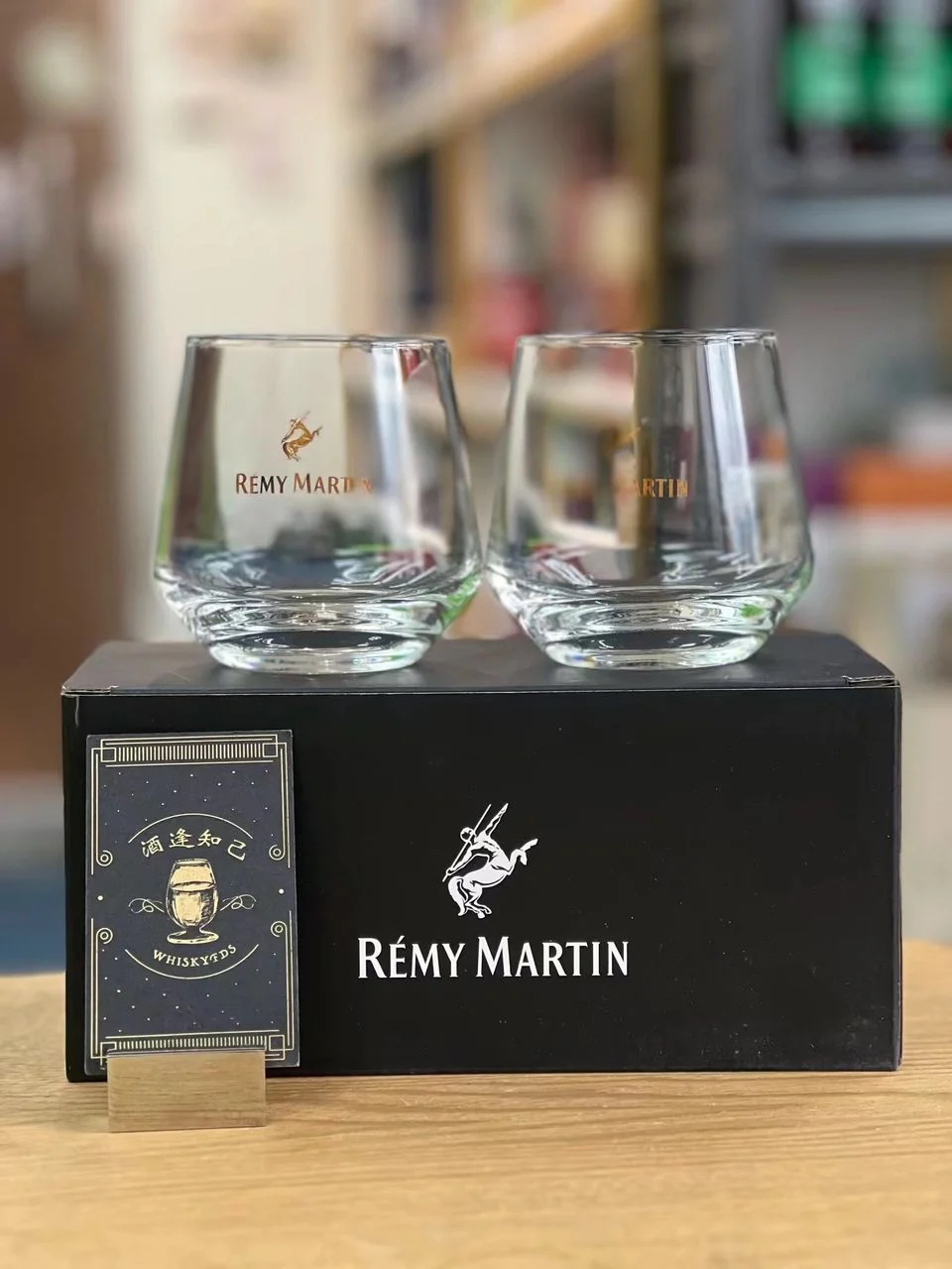 Remy Martin XO 700ml （購買2支送酒杯一對）
