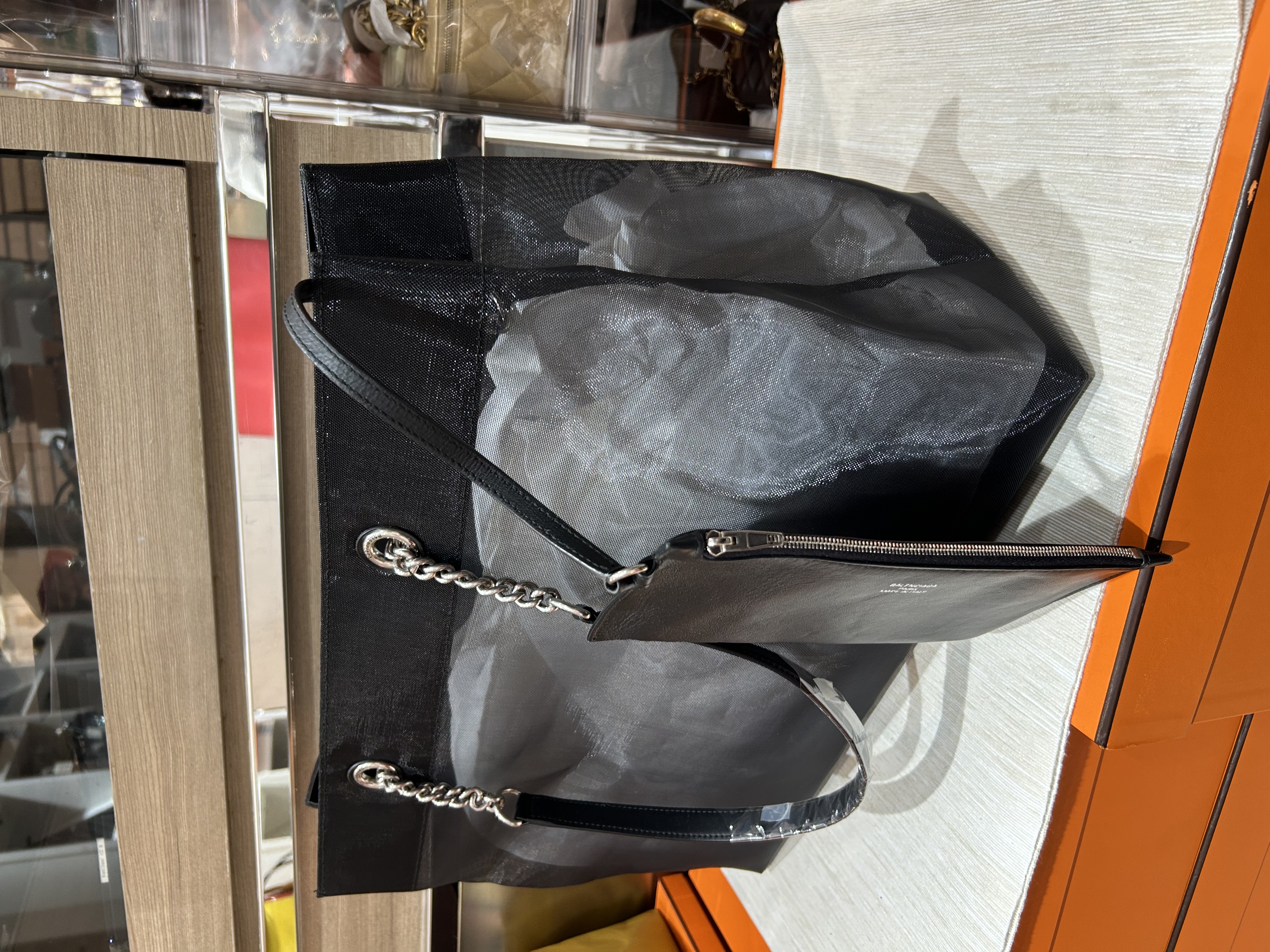 Balenciaga duty free tote bag 100%Authentic ,95%new✅收據✅Pouch✅dust bag 