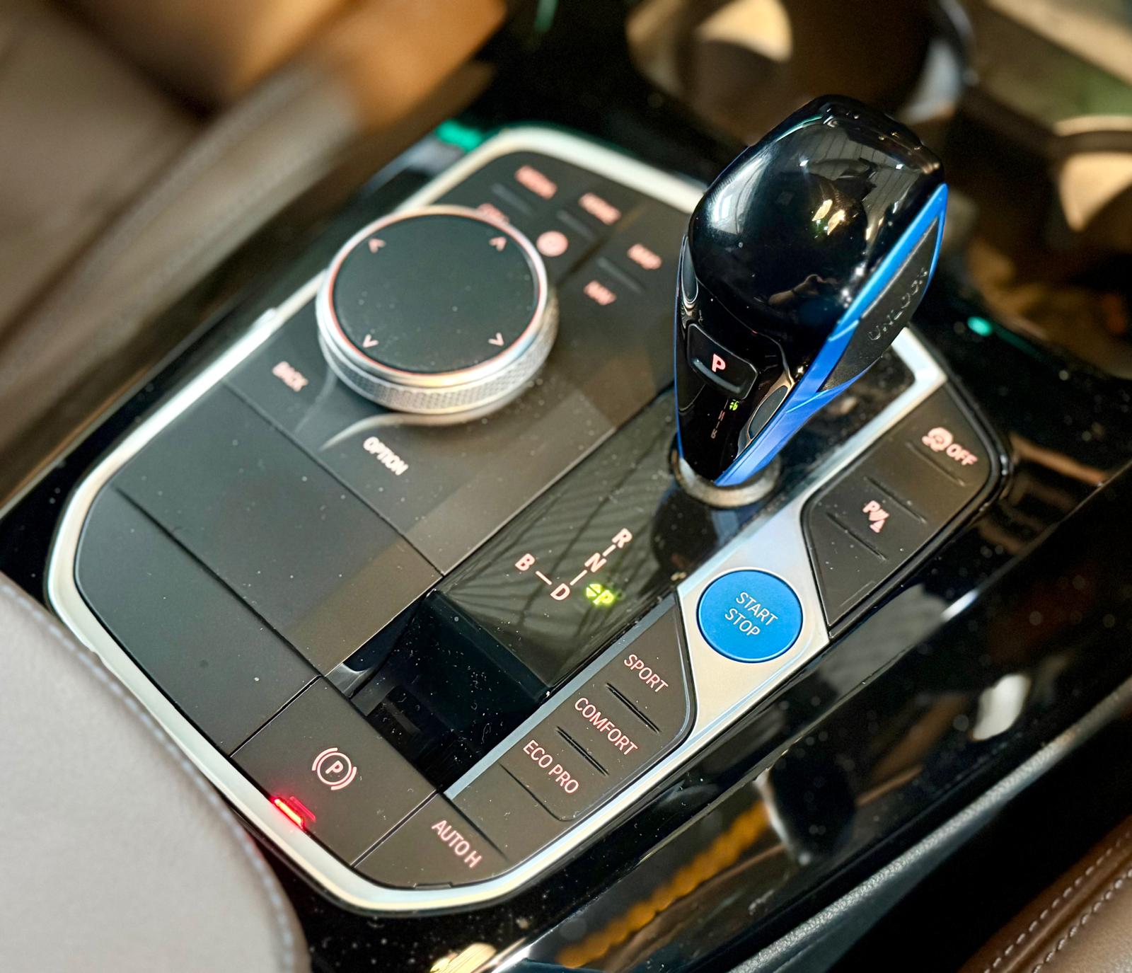 【KARZ EV⚡️ - B.M.W. IX3 M Sport Edition】2022