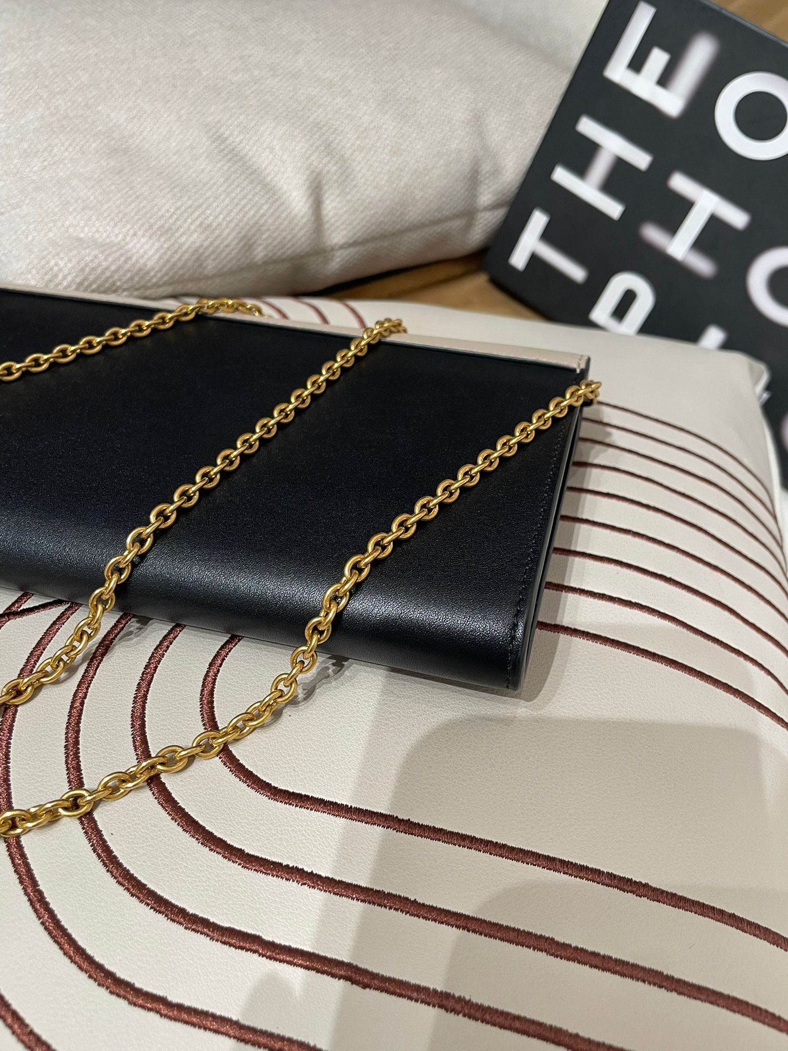 Celine clutch on chain 灰色拼粉紅牛皮鏈條銀包斜孭袋  100%Authentic ,98%new✅dust bag 