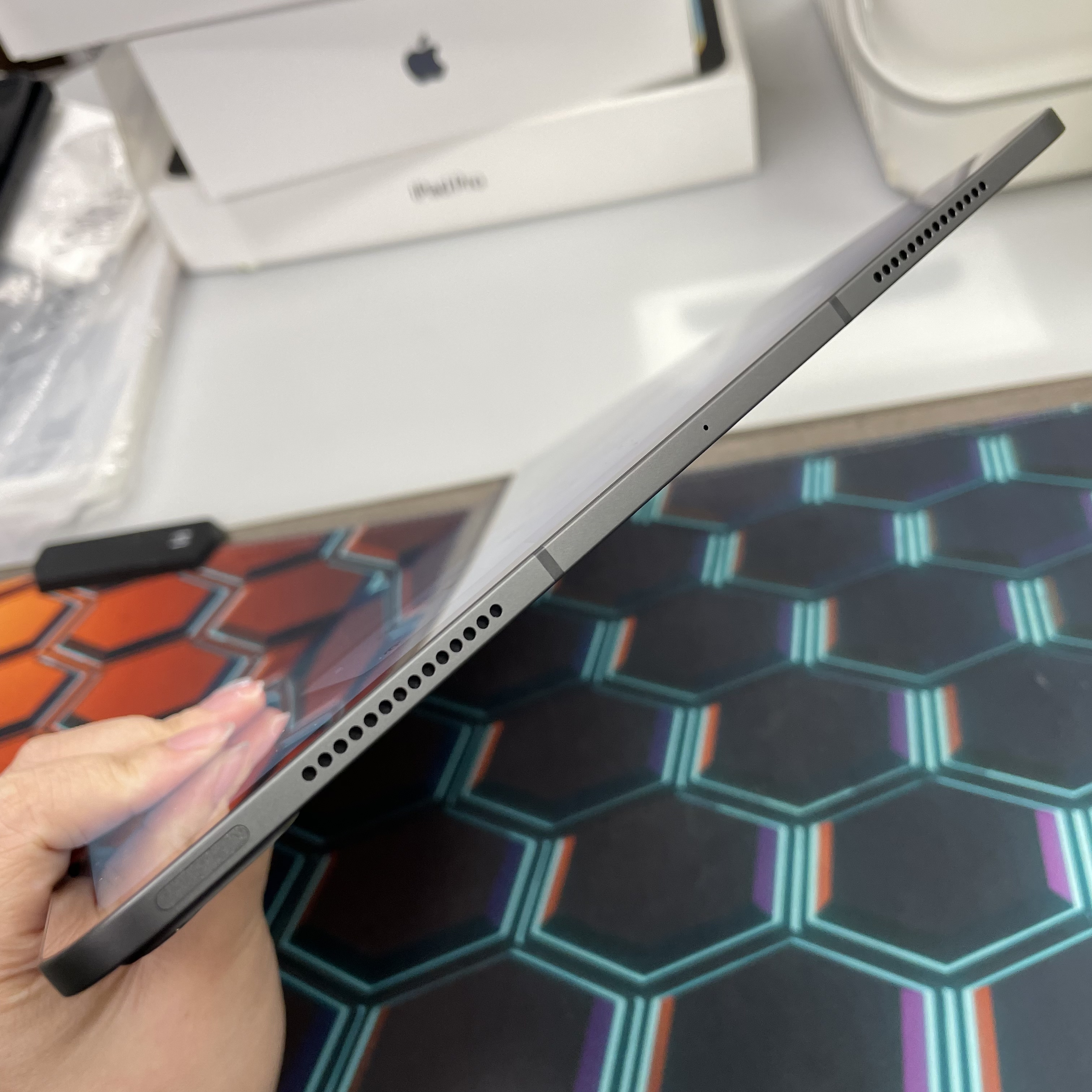 *7769100 iPad Pro 8 13吋 M5 未使用瑕疵品 256GB 電100 黑色 black