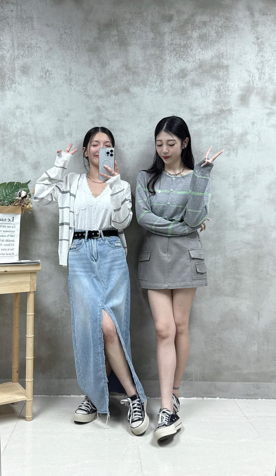 E08 橫間薄線外套