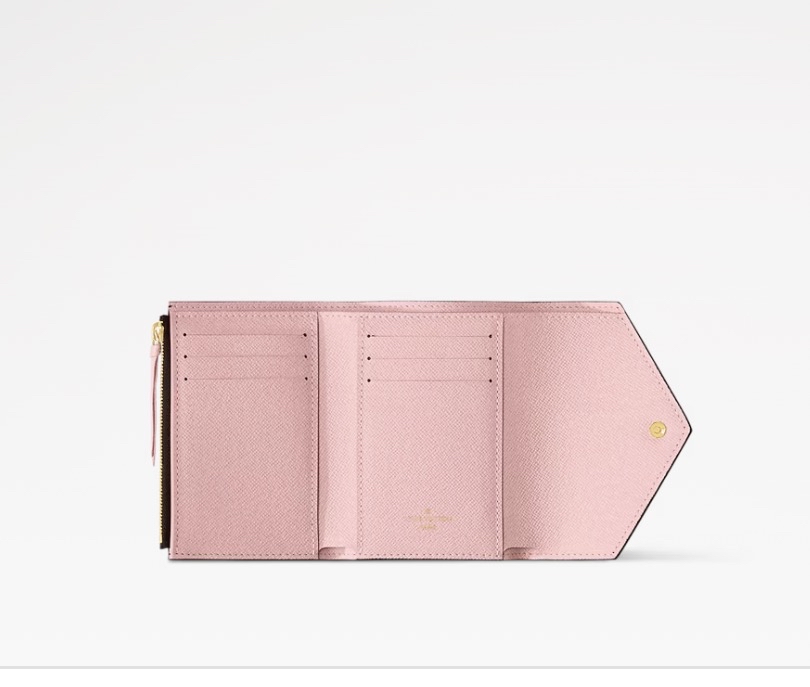 Lv compact wallet