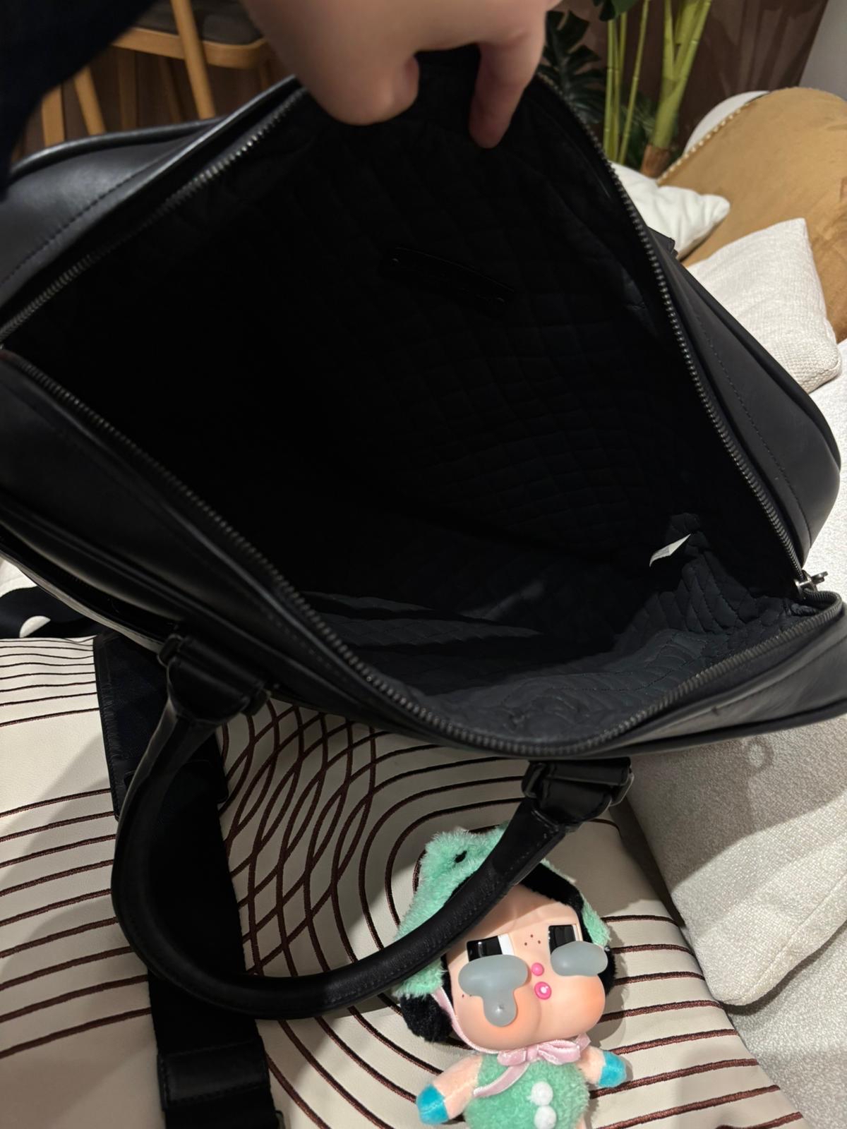 Bottega Veneta BV Black Intrecciato Leather Briefcase Bag 100%Authentic, 90%New ✅Dust bag