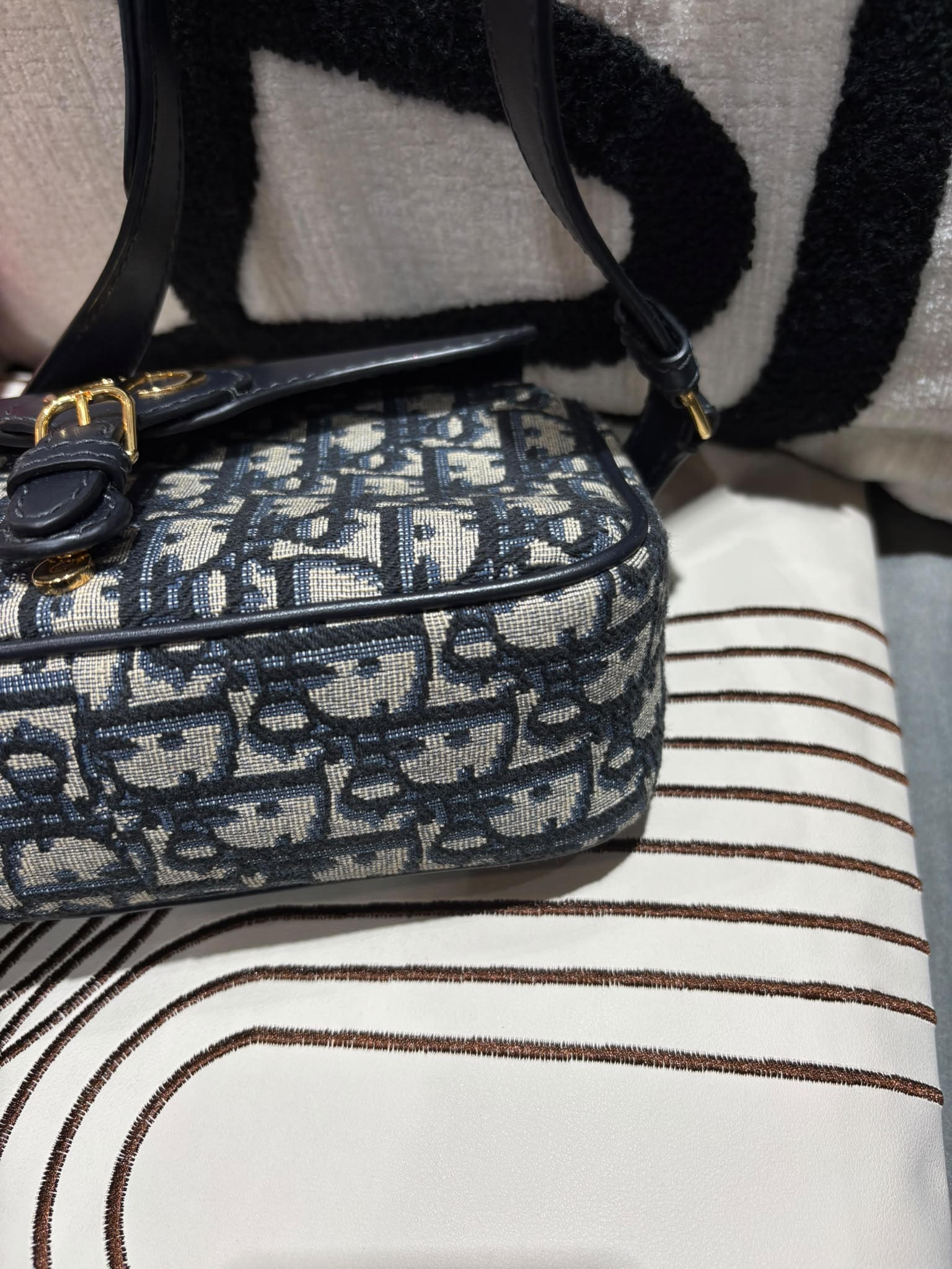 Dior 30 Montaigne small pocket   100%Authentic,98%New✅Dust bag