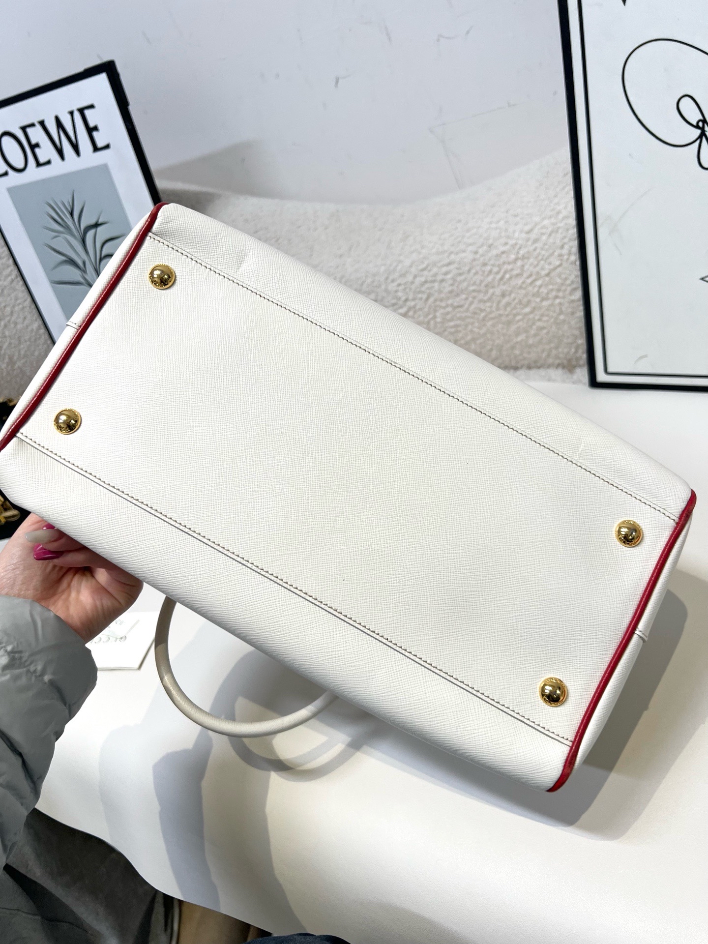 【預訂貨品】Prada 白色波士頓