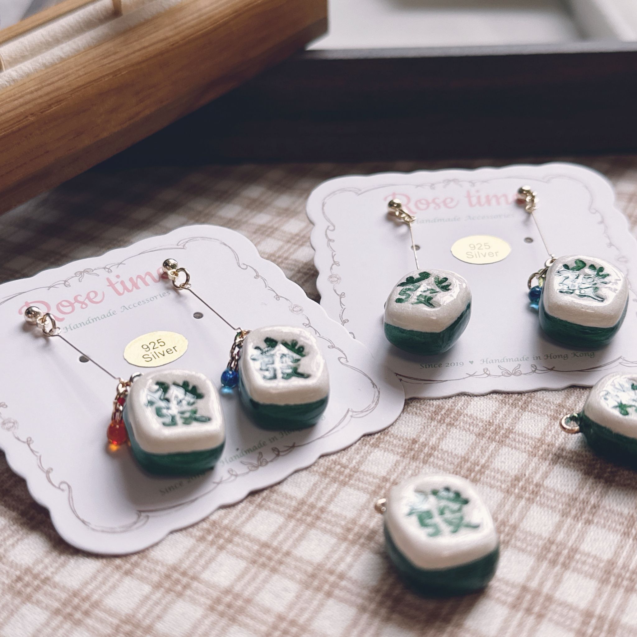 手繪 麻雀🀄️打牌 發財耳環