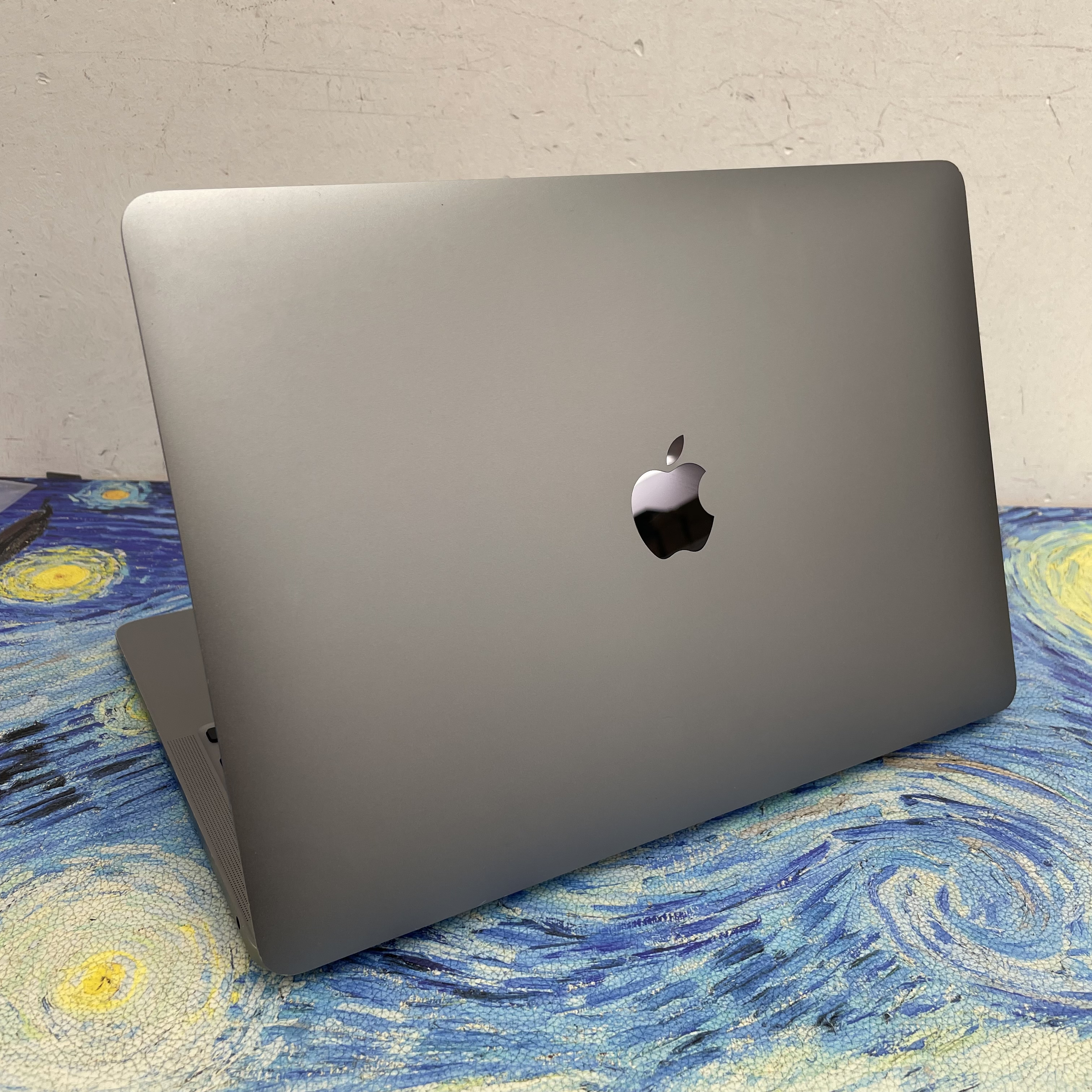 #5982 MacBook Air 2021/M1 CPU/8GB Ram/256GB SSD/Touch ID/13吋Mon/灰色