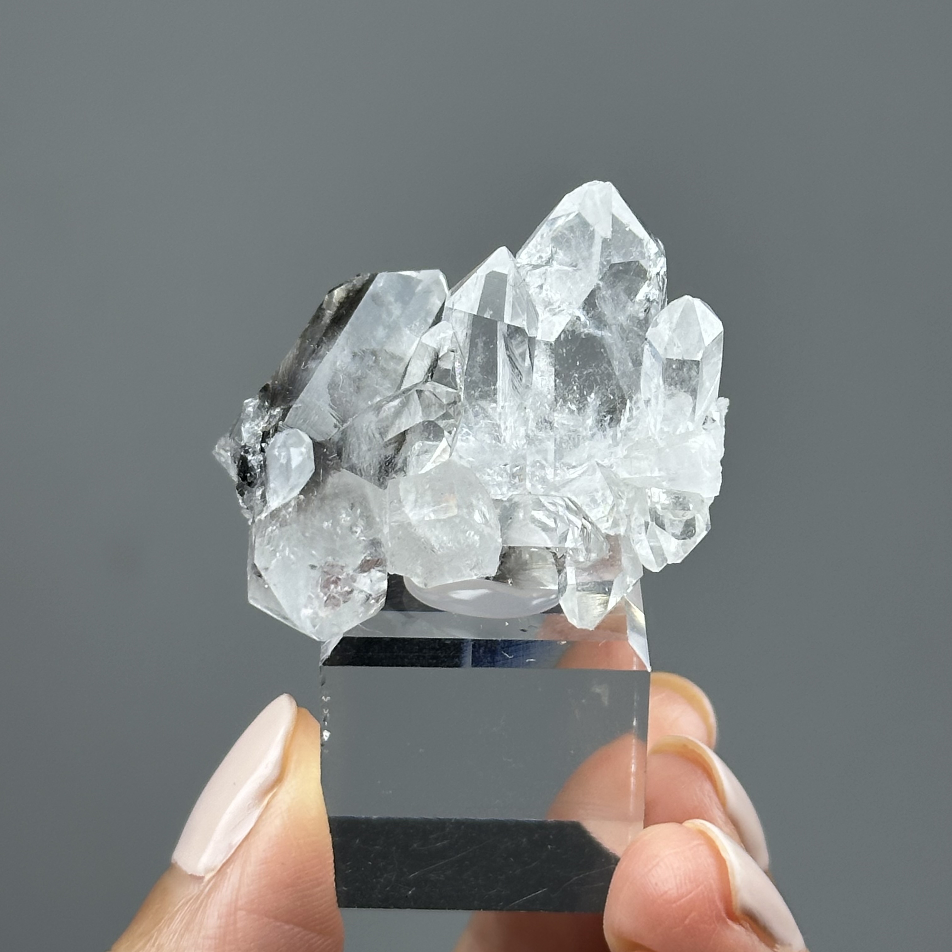 黑銀鈦水晶簇 - Brookite and Rutile Quartz | RU013