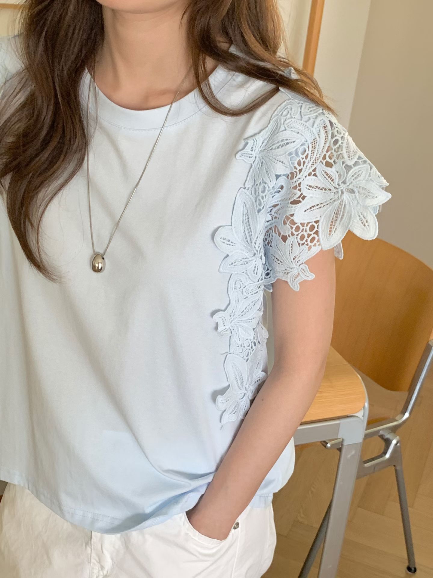 CT31 通花邊背心