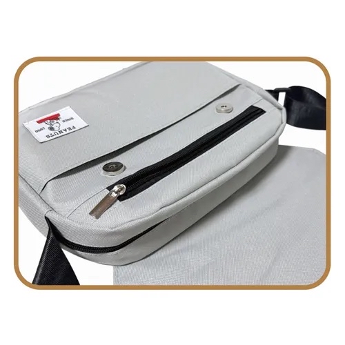 🇯🇵🇯🇵Peanuts 系列：Snoopy 復古揭蓋式輕巧尼龍斜孭袋日本直送現貨😎🤩