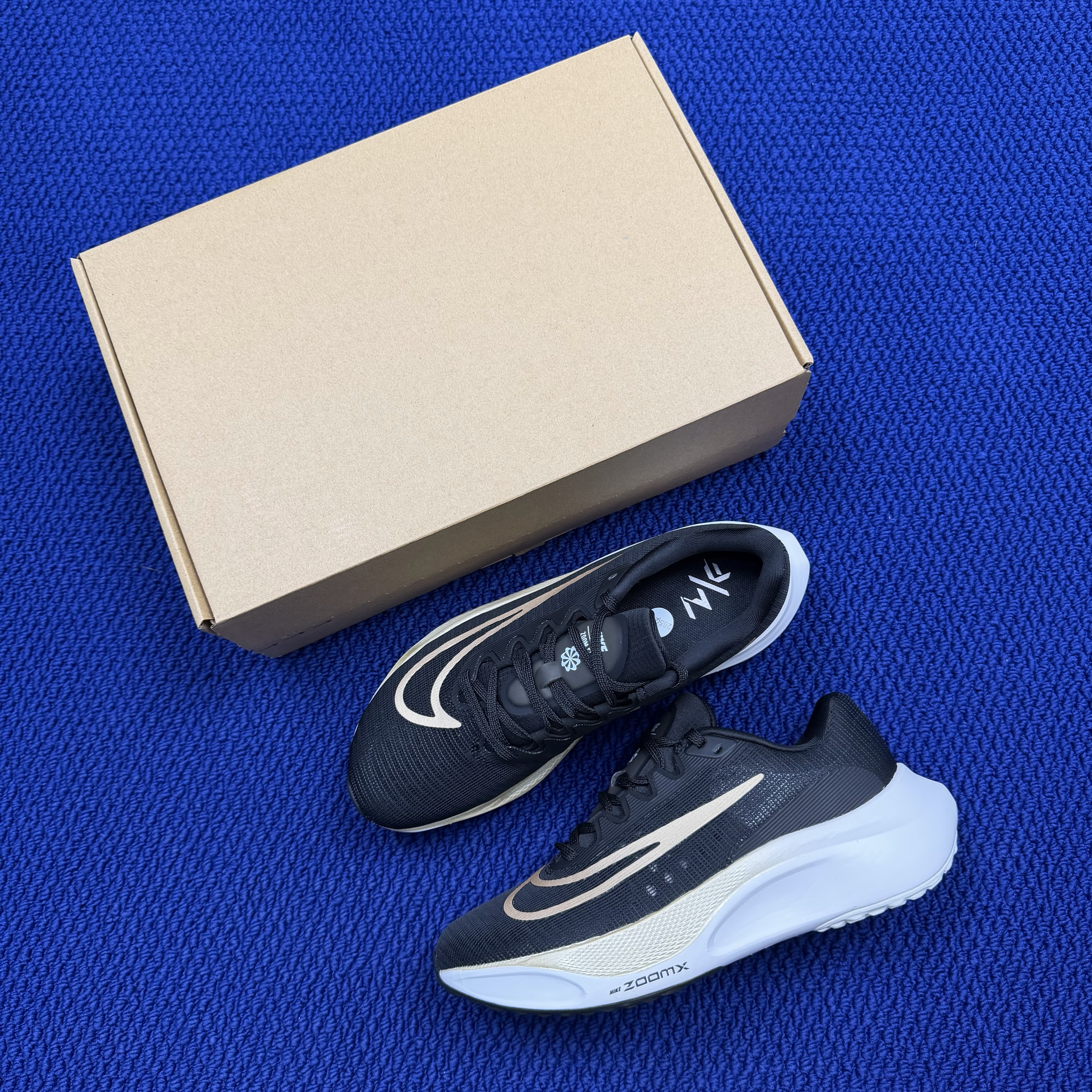 Nike Zoom Fly 5 DM8968-002