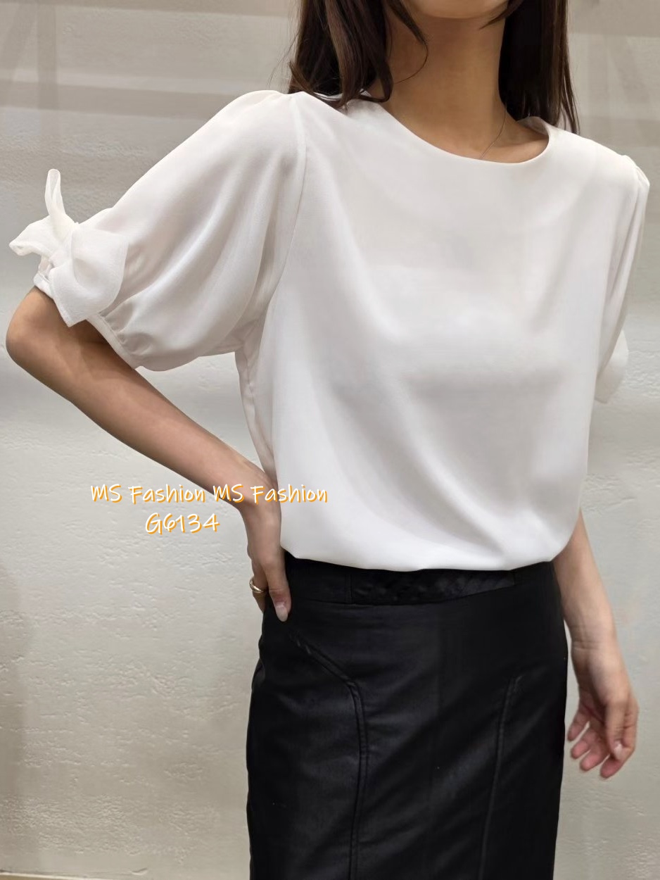 G6134 韓國🇰🇷靚料蝴蝶袖top