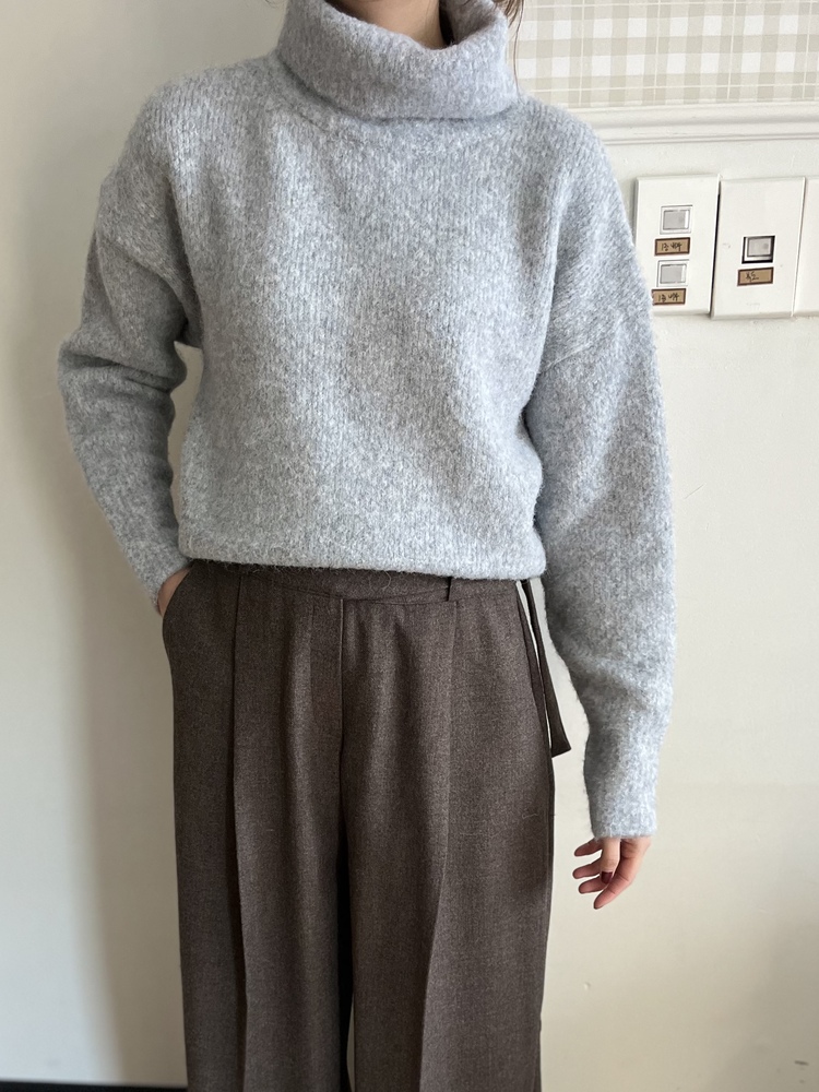 The Souffle Soft Sweater (Blue Grey)