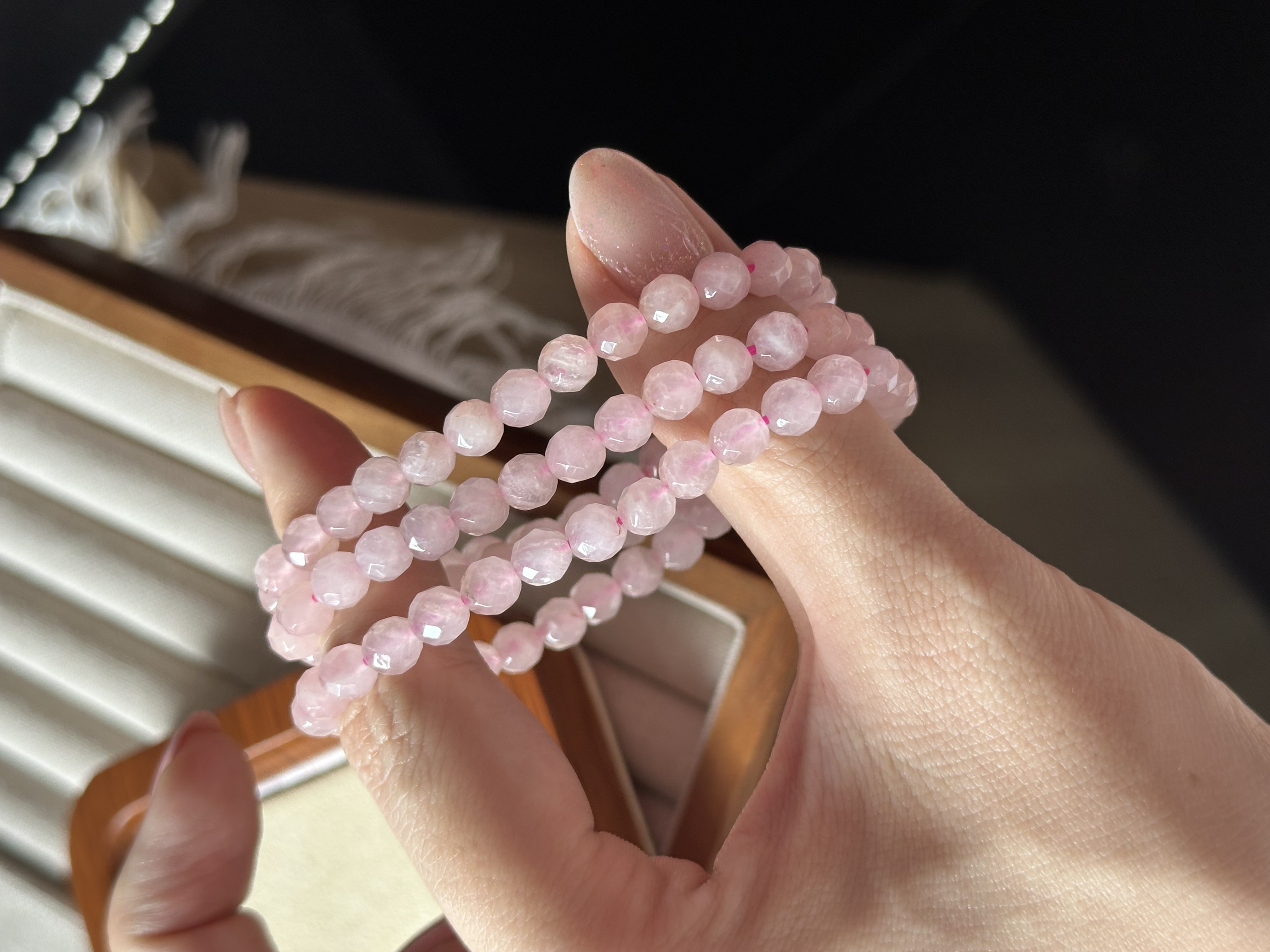 刻面粉水晶三圈 ｜ Faceted Rose Quartz 6m+ 