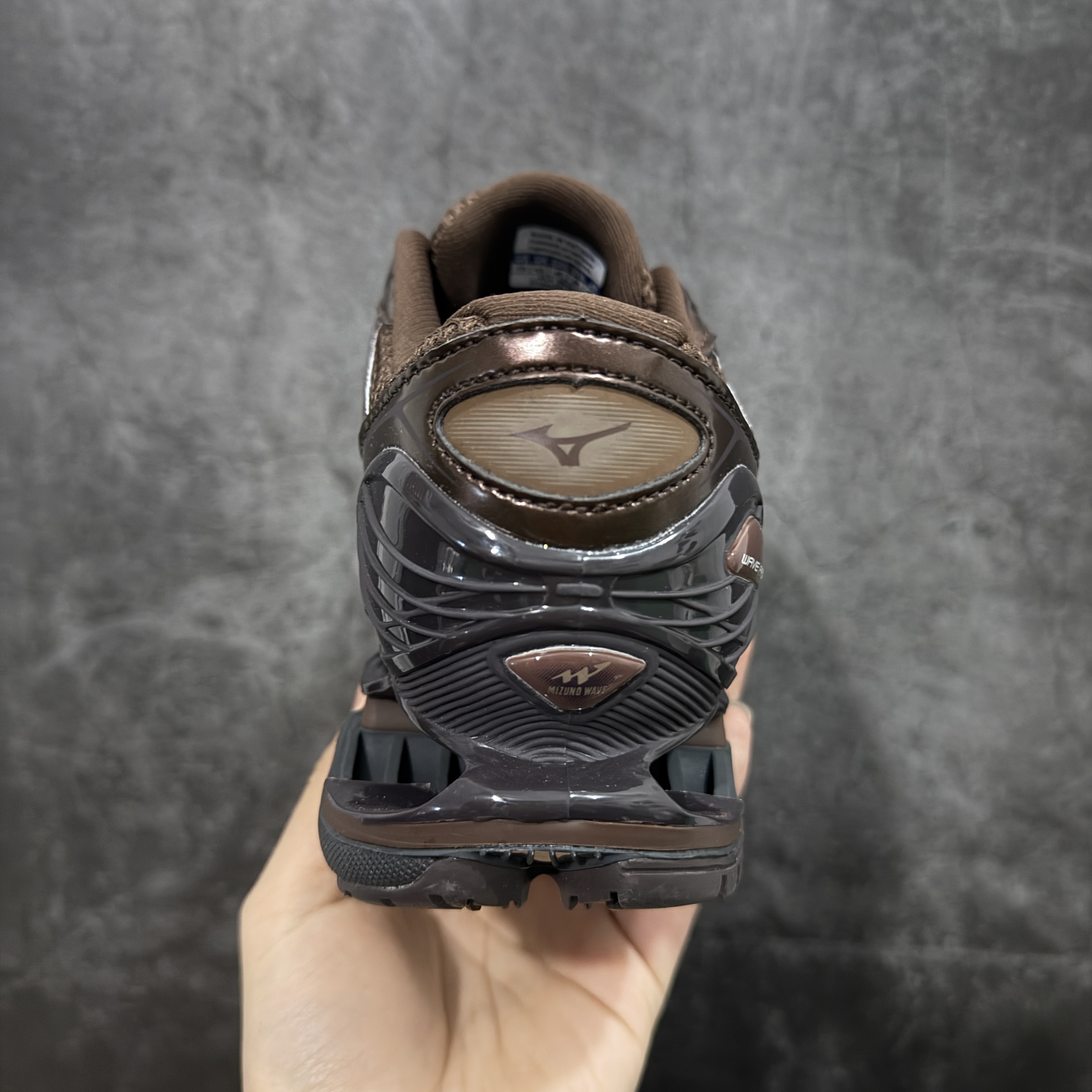 Mizuno Wave Prophecy LS