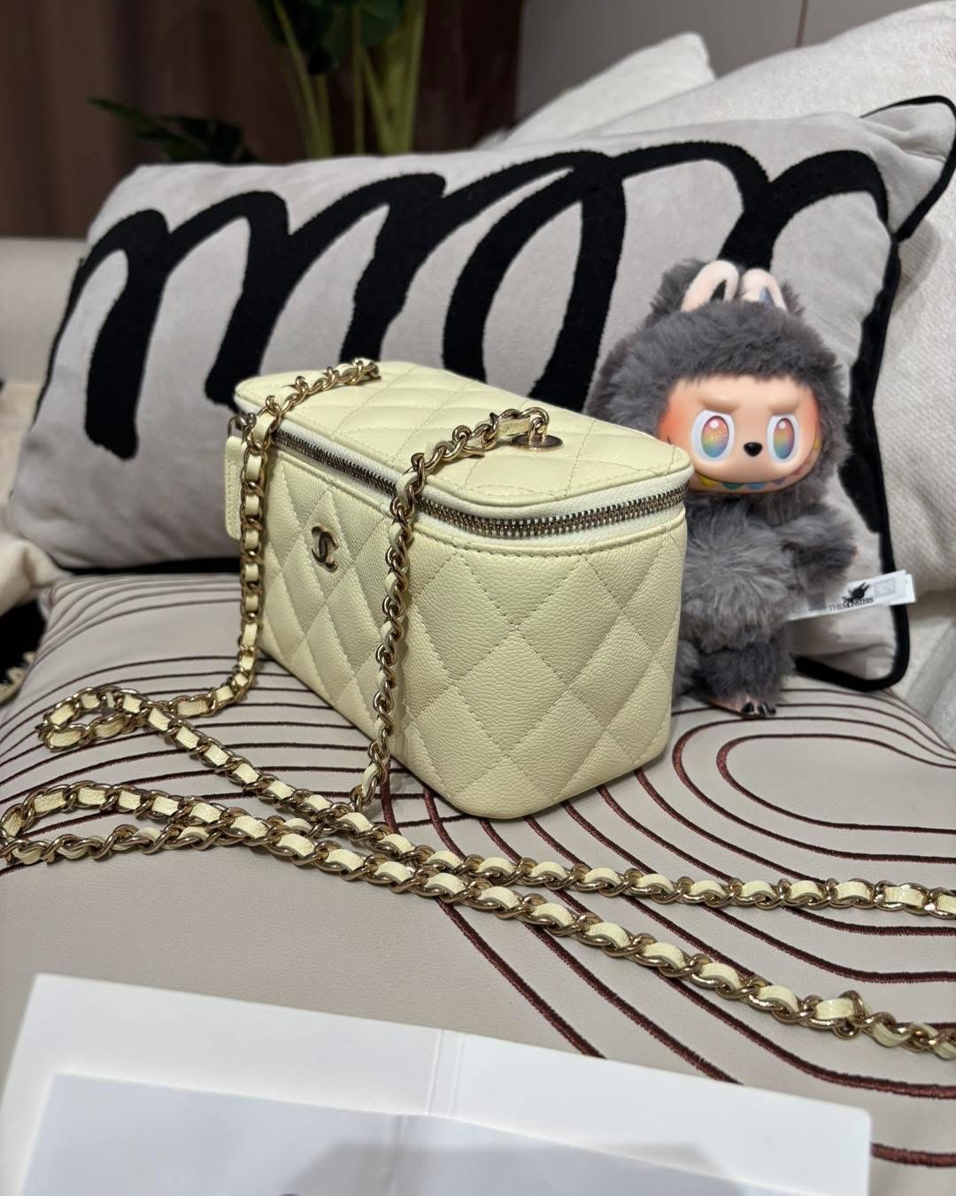 全新 Chanel vanity with chain 荔枝牛皮金鏈 100%Authentic,100%new全新 ✅晶片✅收據✅dust bag✅box