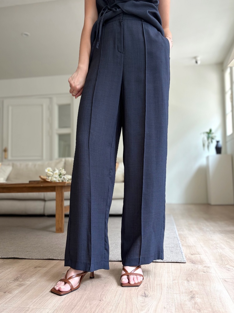 The Fine Linen Summer Set (Navy)