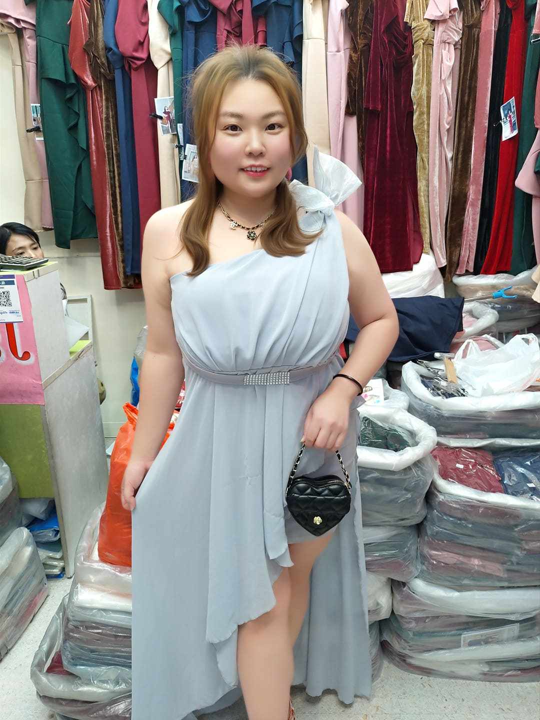 B05/BB0021 🔥特价🔥斜肩亮钻假腰带设计款礼服