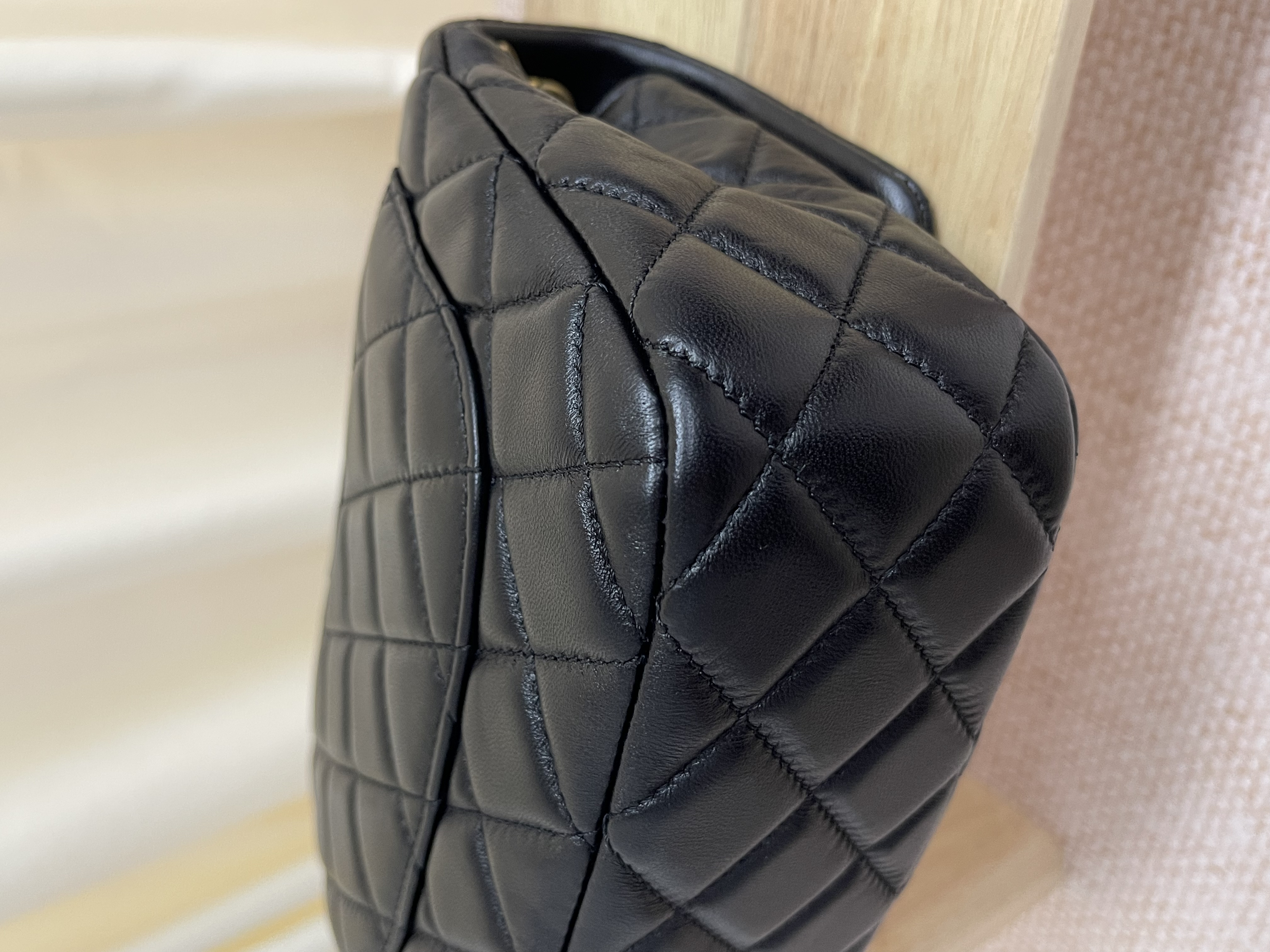 Unused item Chanel Coco de Toi Heart Chain Square Flap Bag/ Product Code: 26020602