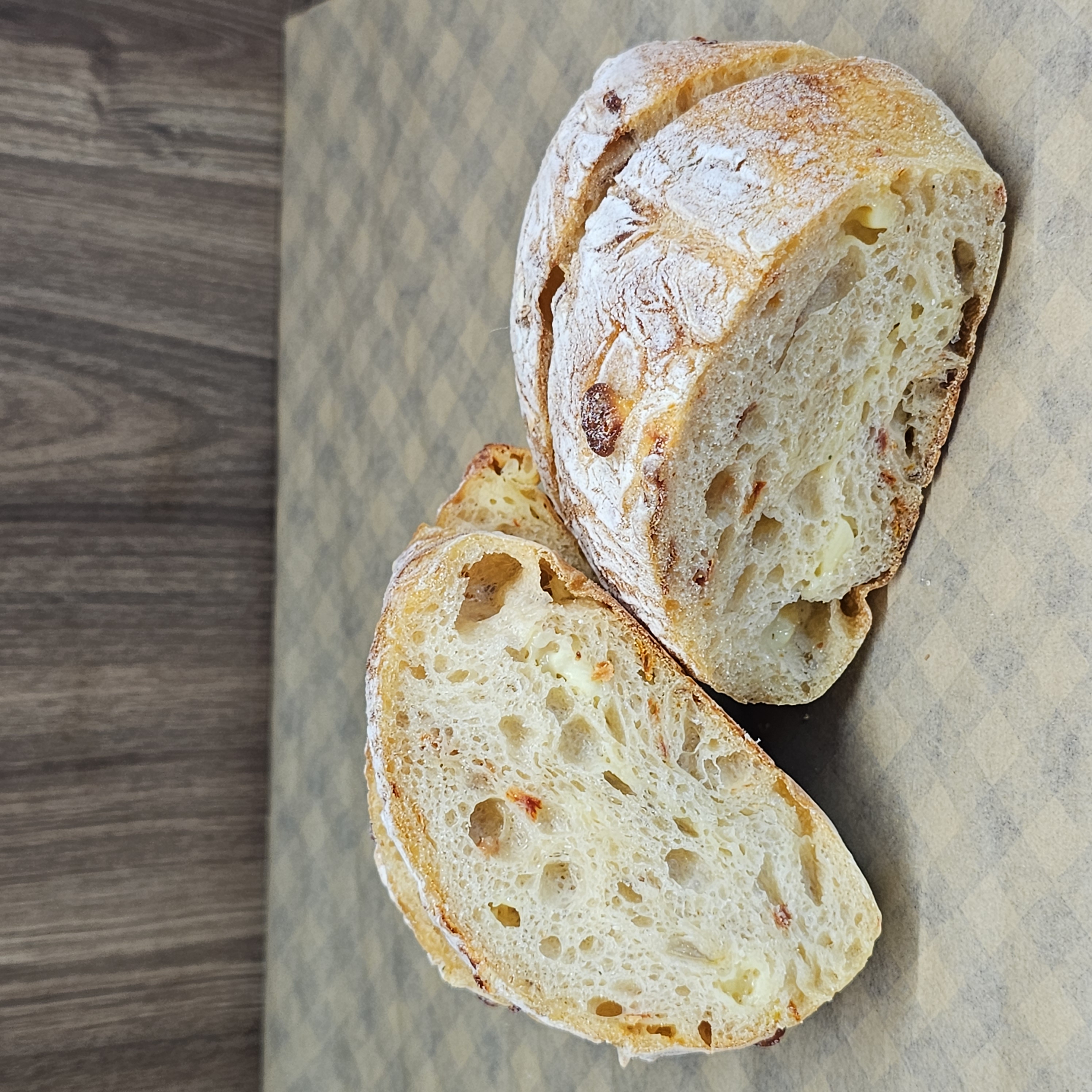 阿嫲｜蕃茄芝士 CIABATTA｜意式風情 輕食首選