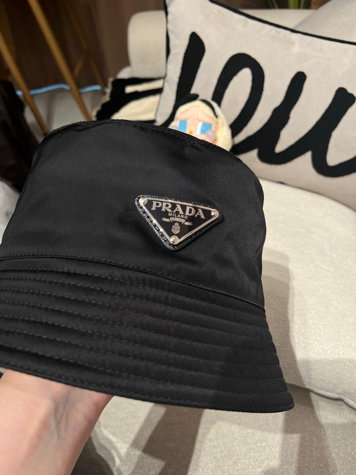 未使用品 Prada re-nylon bucket hat  100%Authentic ,Unused未使用品 ✅ NFC✅dust bag  