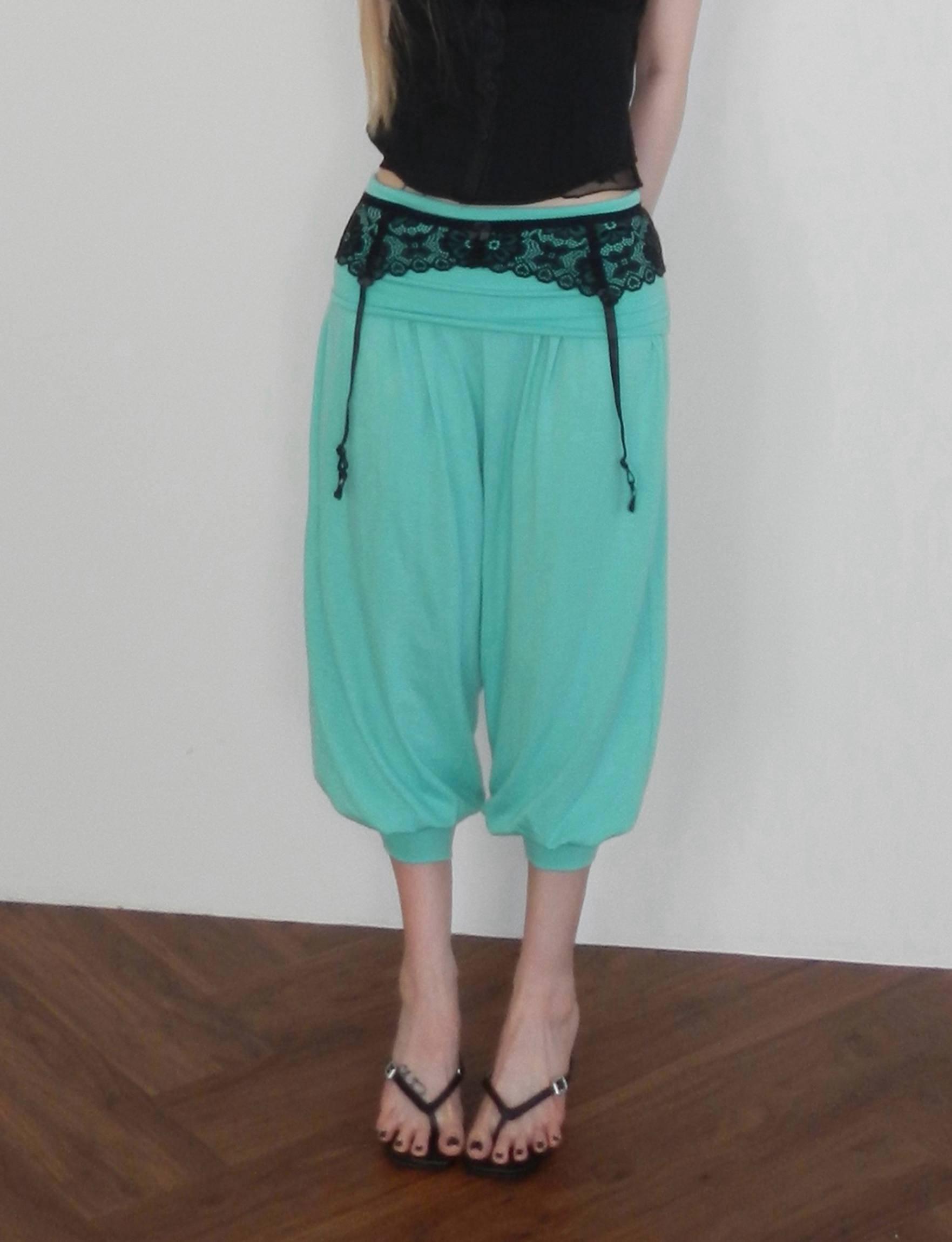 Foldover Waist Capri Pants