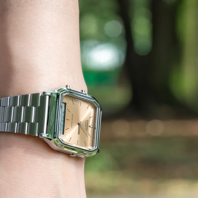 Casio AQ-230 超人氣經典雙顯錶款