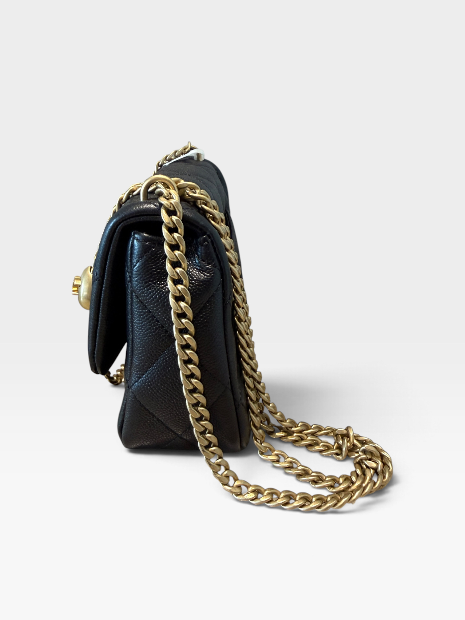 Pre-Owned Chanel 23P Sweetheart Crush Flap Bag / Product Code: 10123