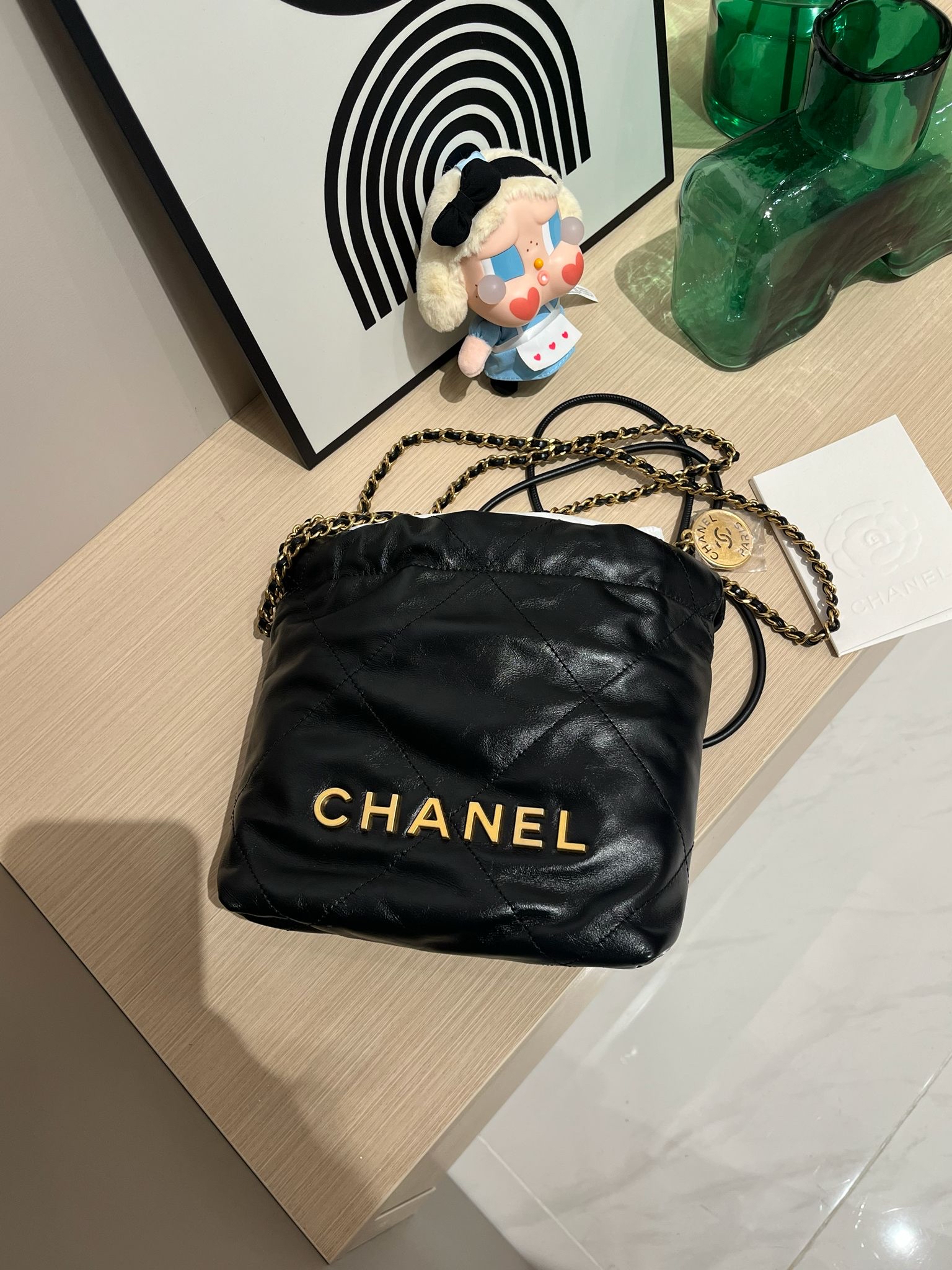 未使用品 Chanel 22 Mini 黑金 100%Authentic, Unused ✅晶片✅dust bag✅Box