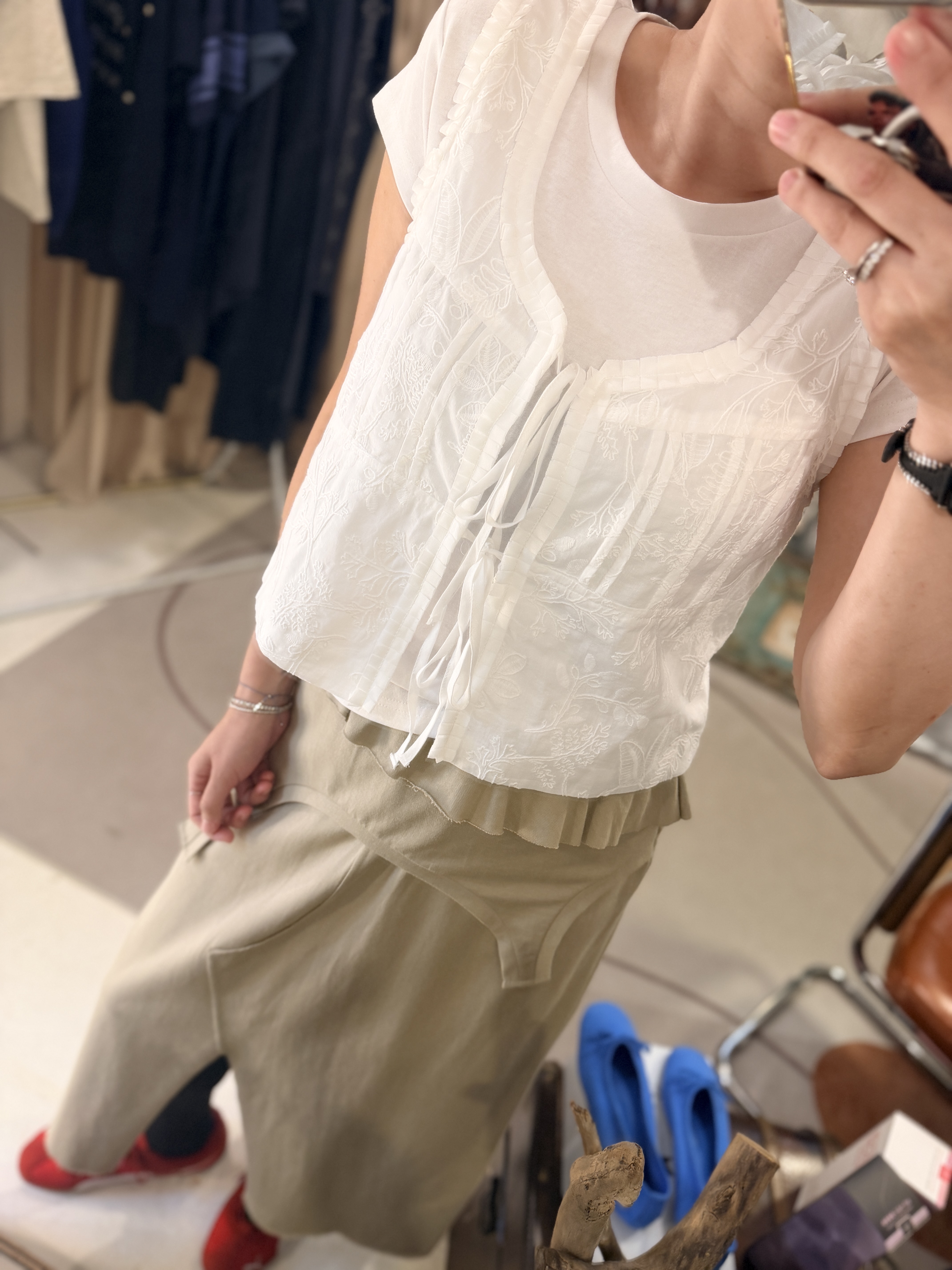 Embroidery vest