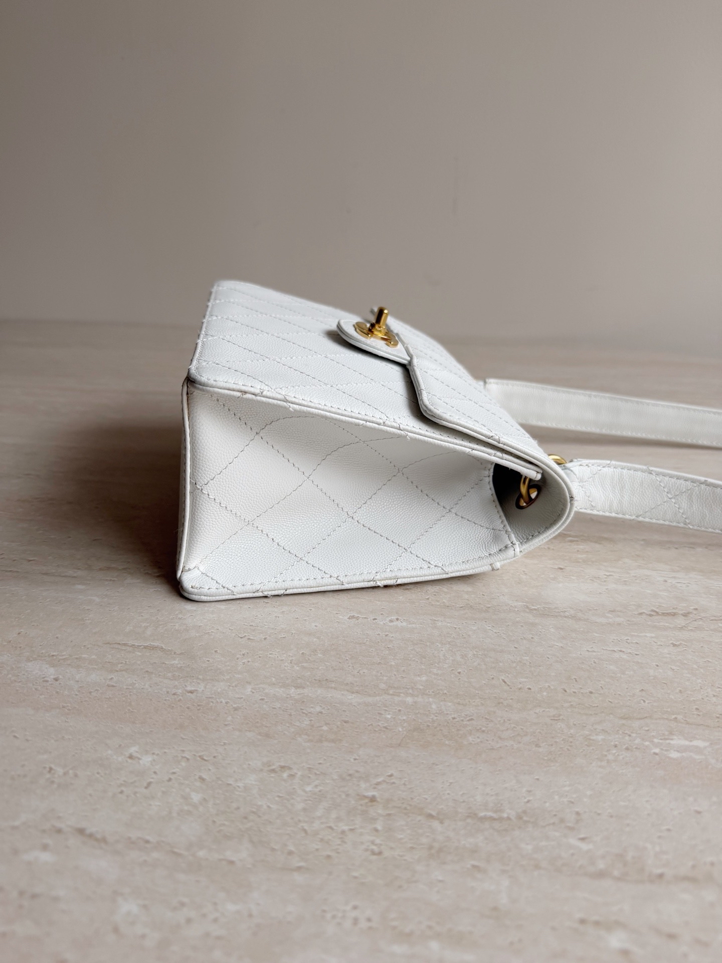 【預訂貨品】Chanel中古白色CF Kelly