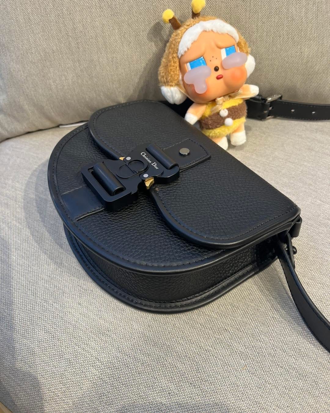 Dior Mini Gallop Shoulder Bag calfskin  100%Authentic, 98%New ✅Dust bag