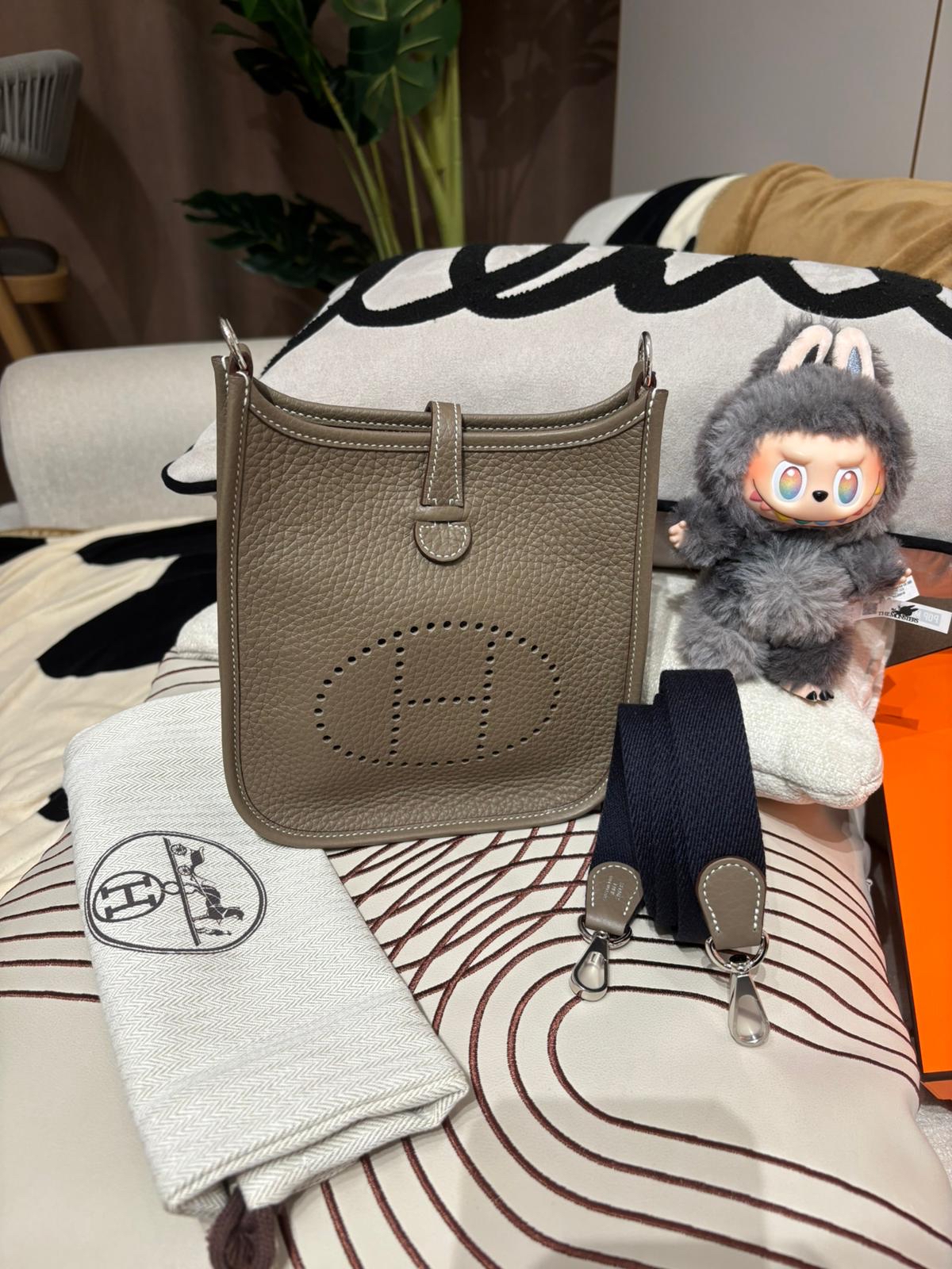 全新 Hermes Mini Evelyne 大象灰銀扣 Stamp K 100%Authentic, Brand New ✅Dust bag ✅Box