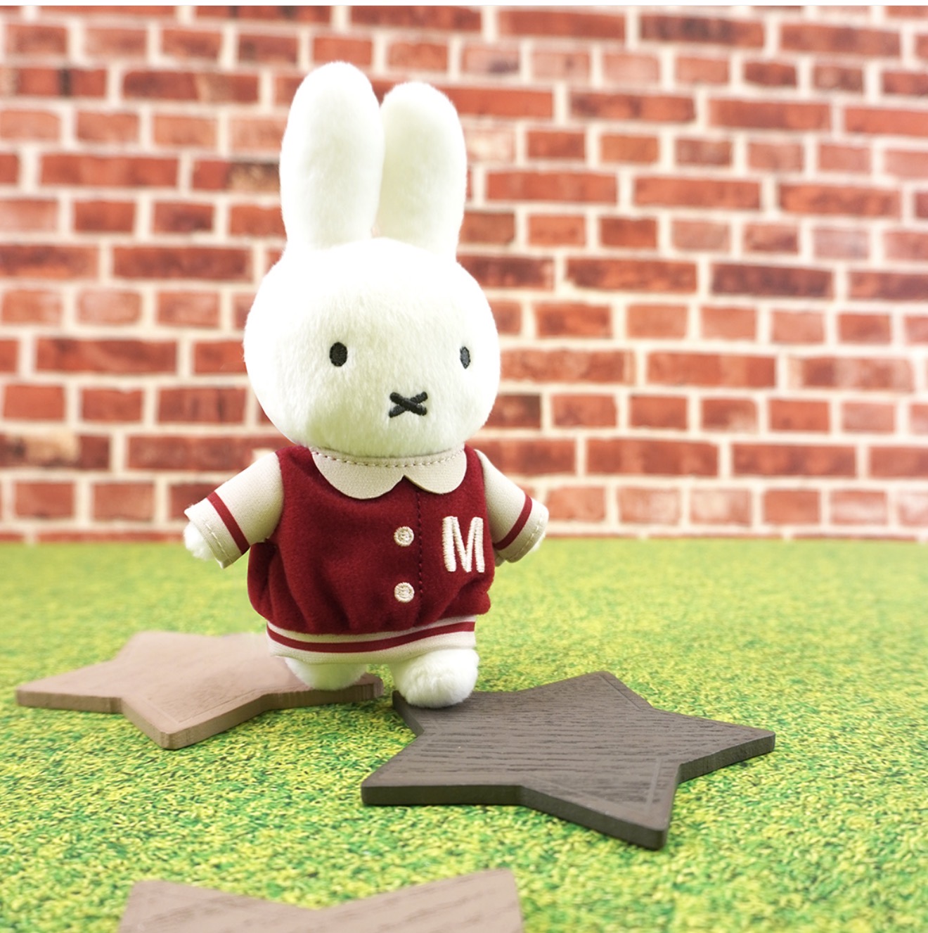 🐰現貨  - 心齋橋 miffy Style 限定紅色外套miffy keychain " 由於有限購, 不多接單, 滿額即止 " 