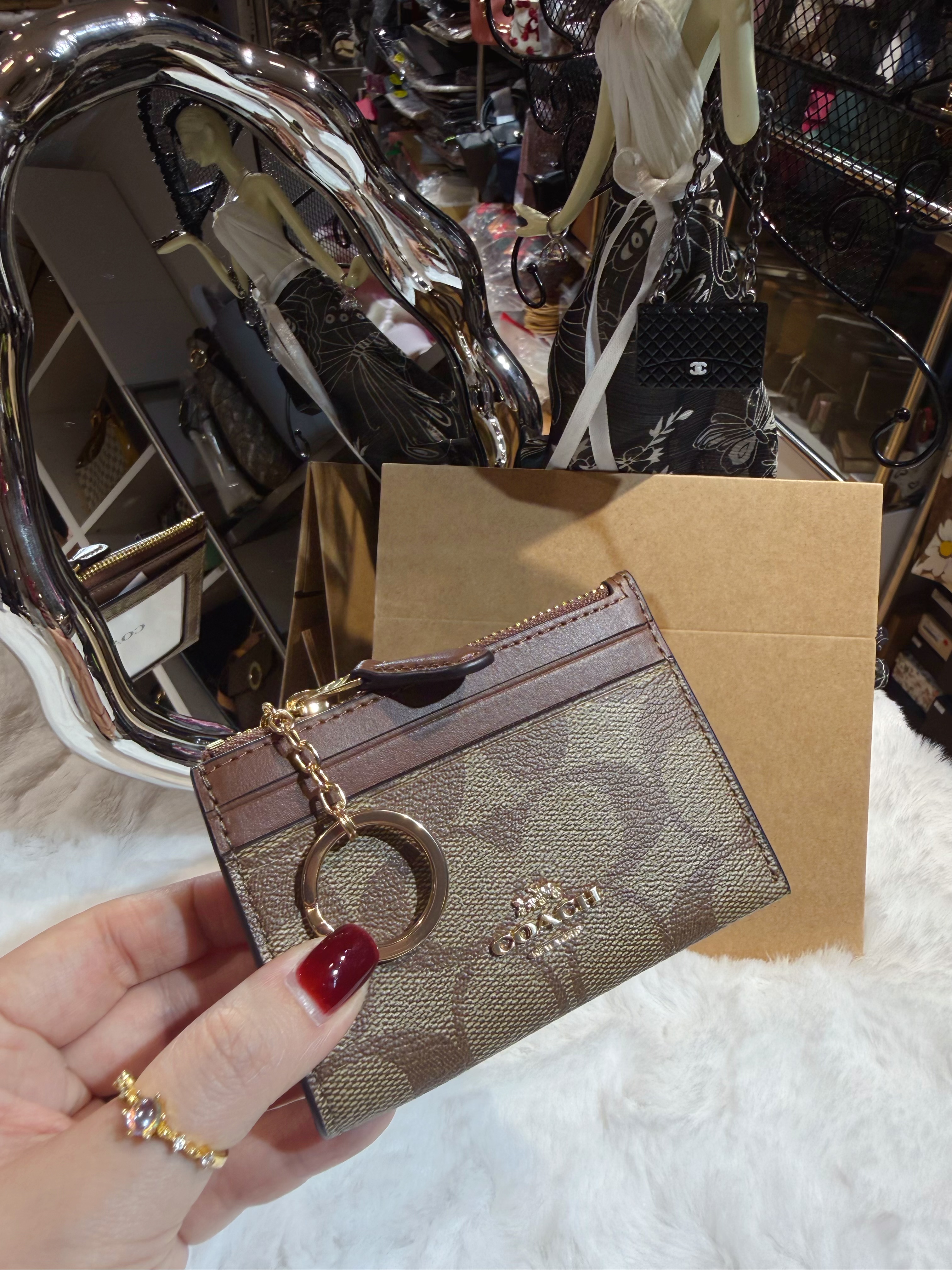 Coach card coin case logo/m