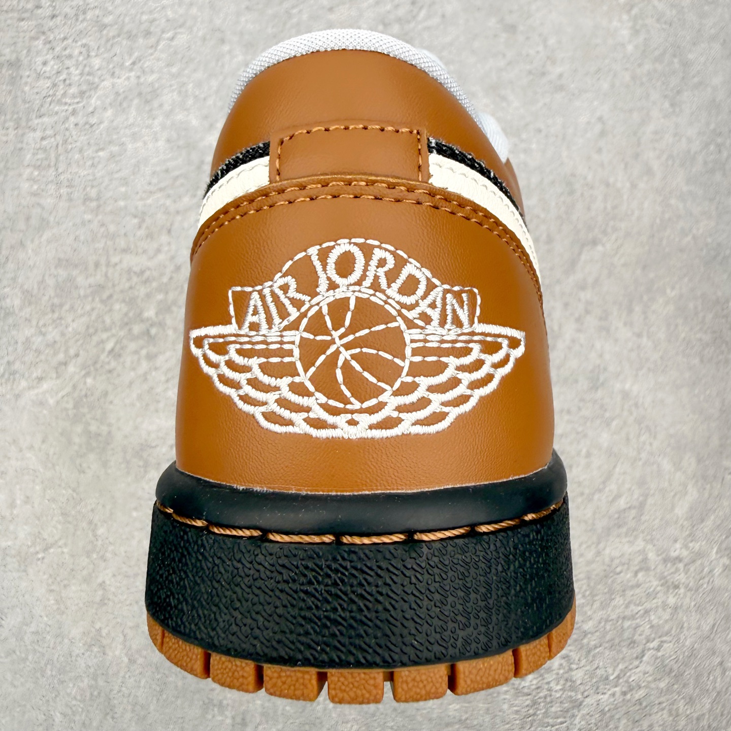 Nike Air Jordan 1 Low SE IR7560-010