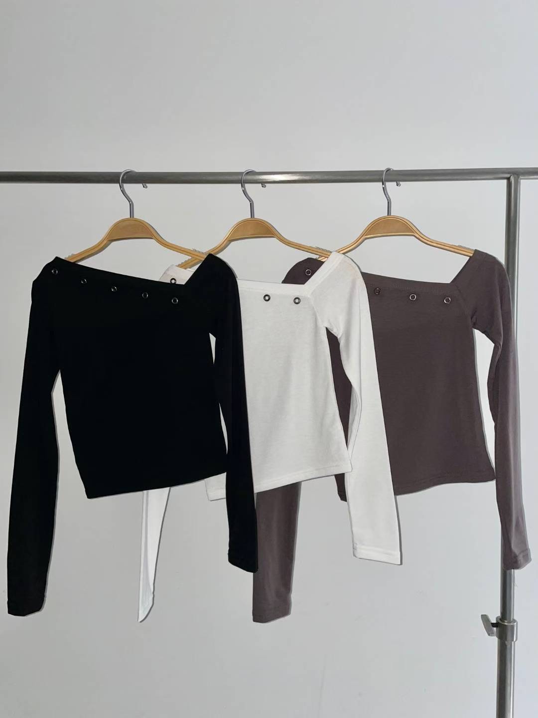 韓國貼身窩釘打底衫