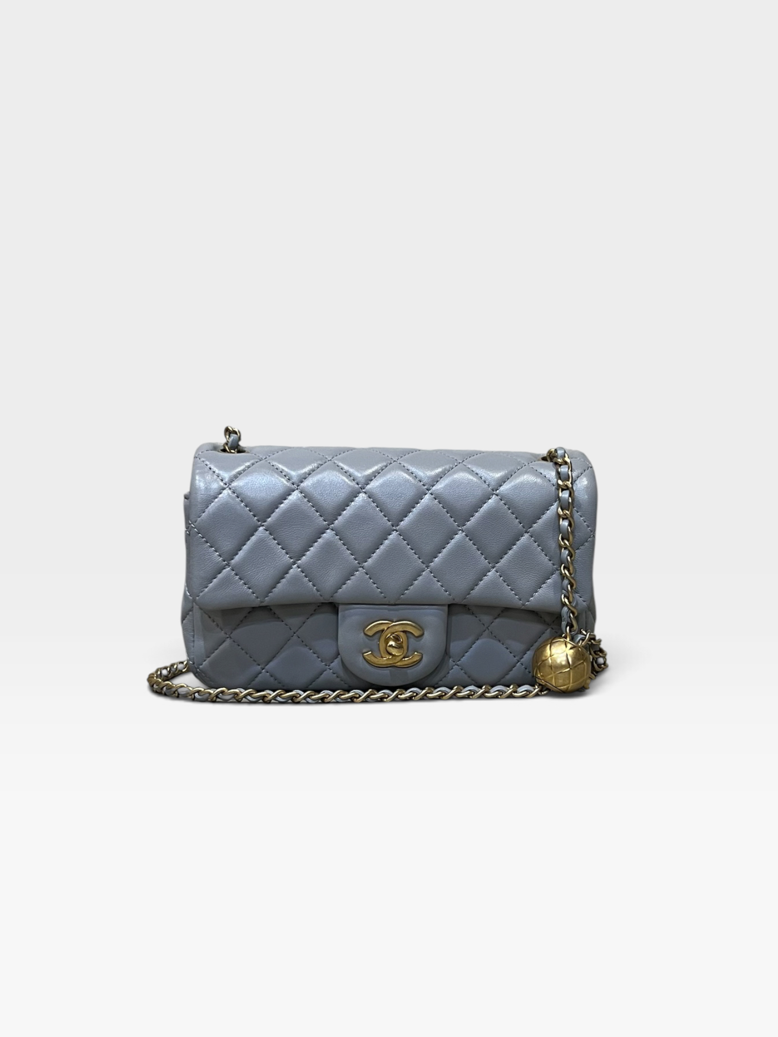 Pre-Owned Chanel Grey Lambskin Classic Mini Flap with Gold Ball / K9905
