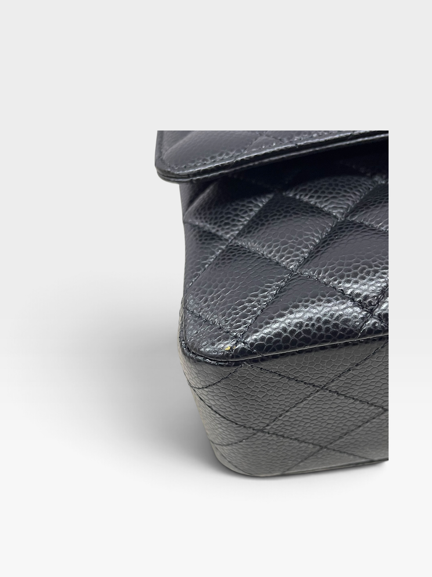 Pre-Owned CHANEL Classic 11.12 Handbag / Product Code: 091009