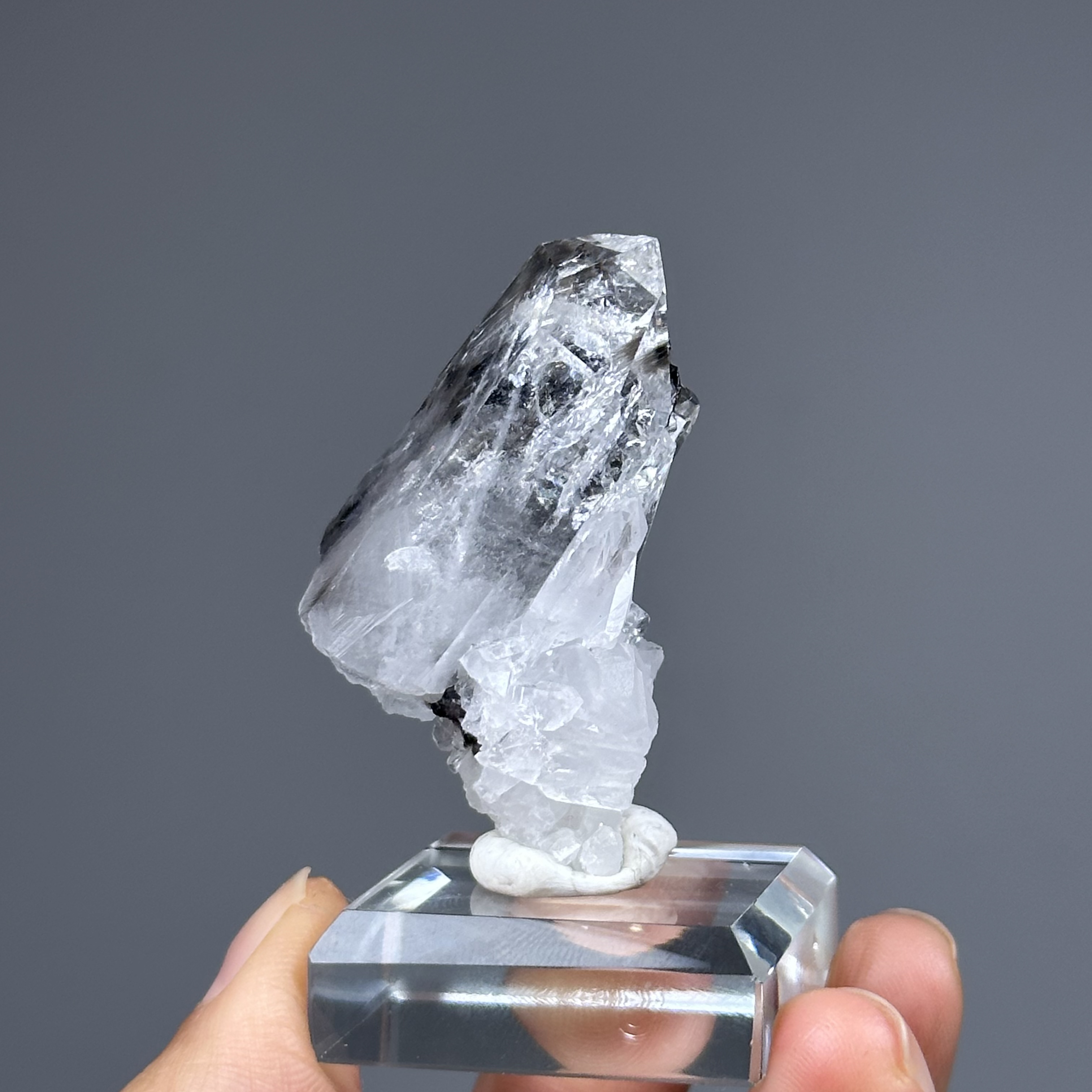 黑銀鈦水晶簇 - Brookite and Rutile Quartz | RU012