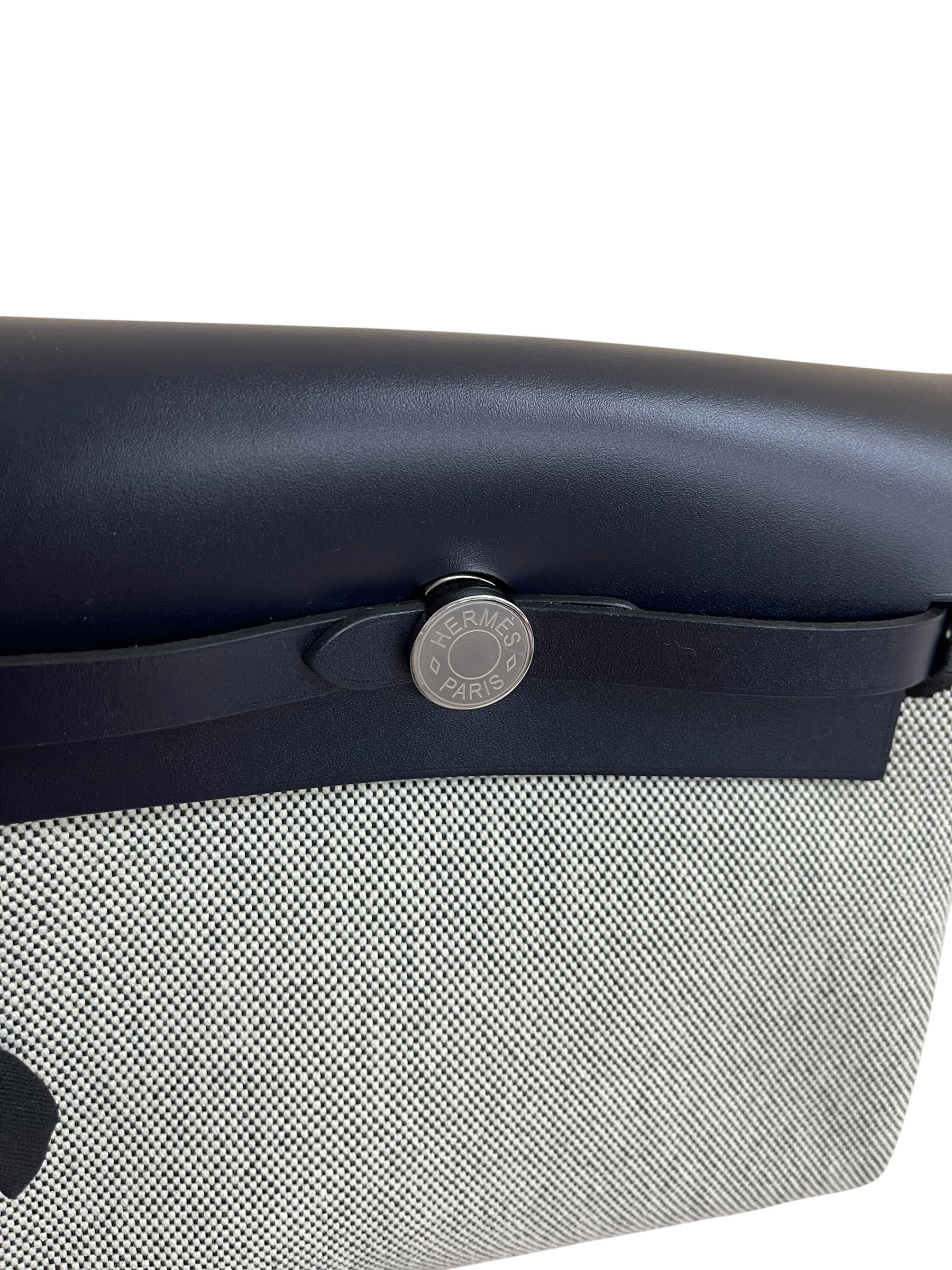 Pre-owned Hermes Herbag / Stamp K / Product Code: 063006
