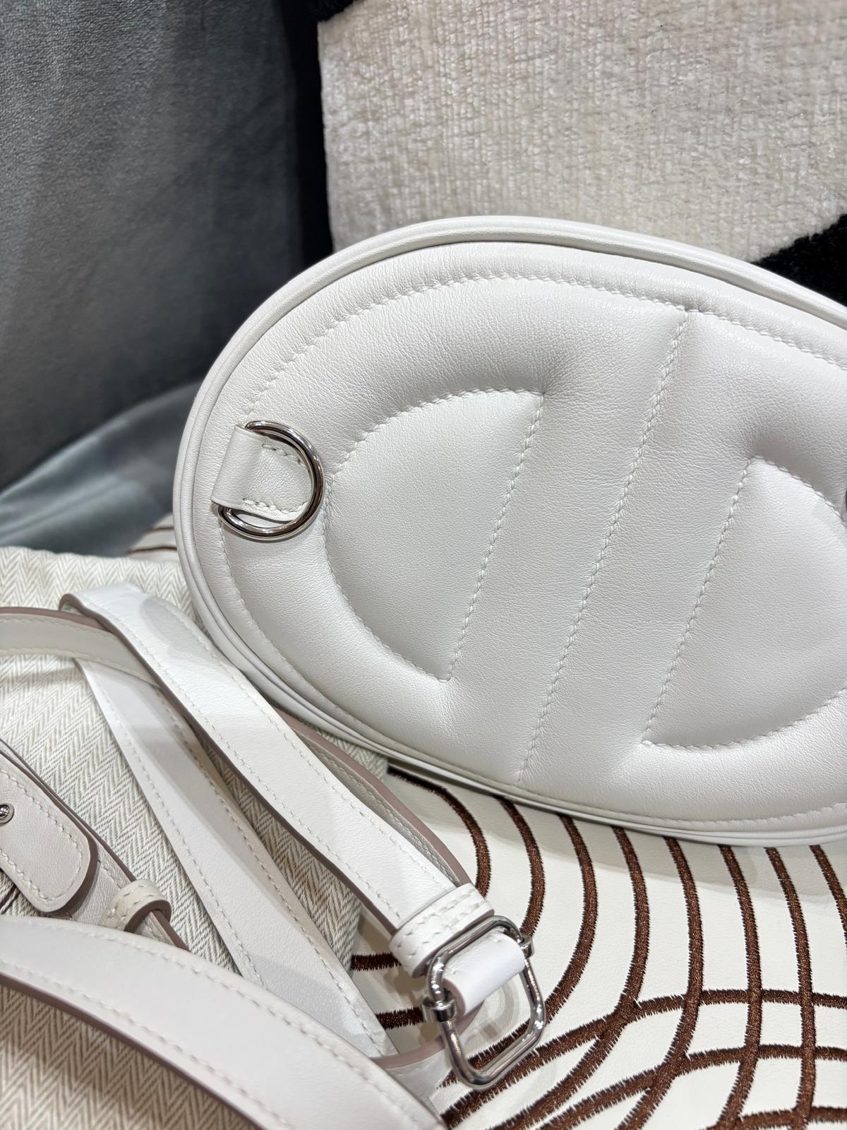 Hermes in the loop belt bag STAMP B  100%Authentic,98%new ✅dust bag 