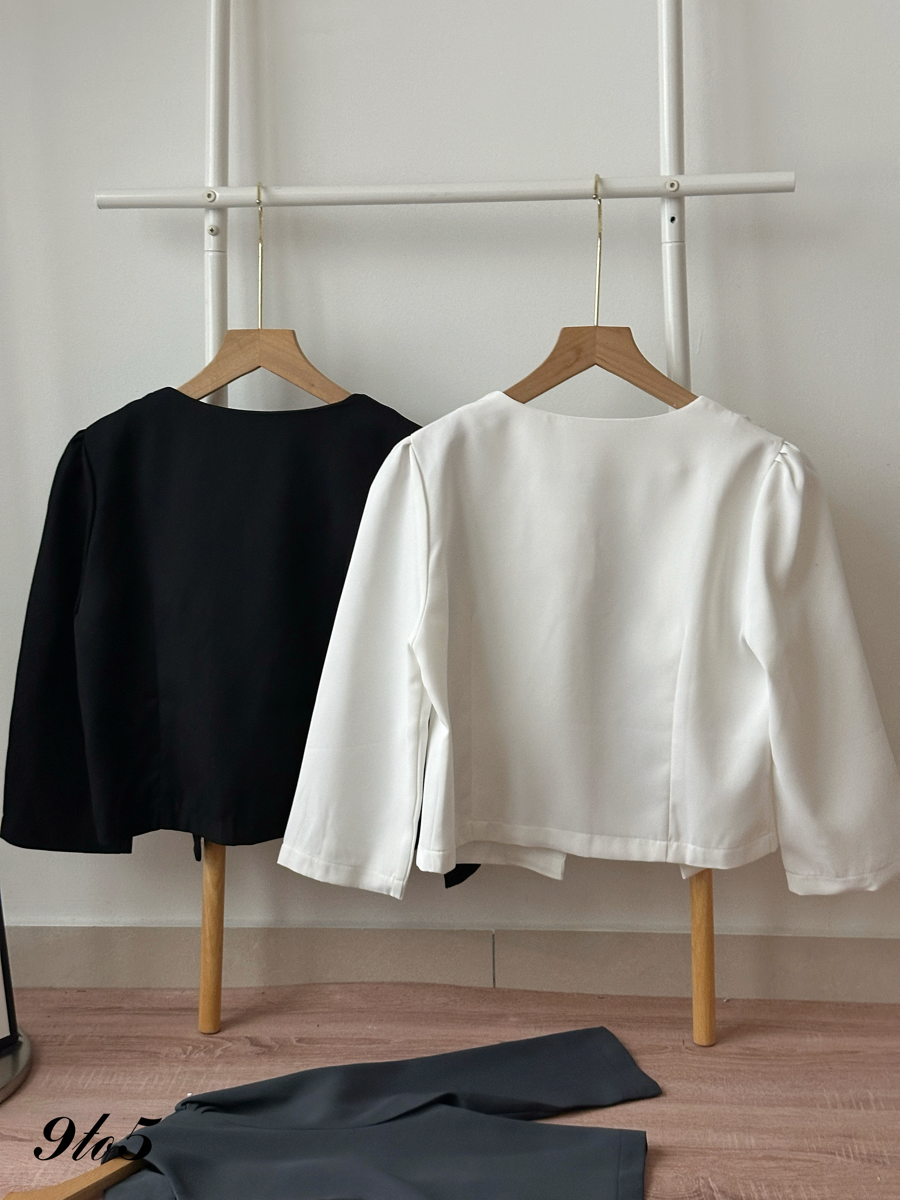 T4442 Half Sleeve Crop Blazer - 3 Colors 
