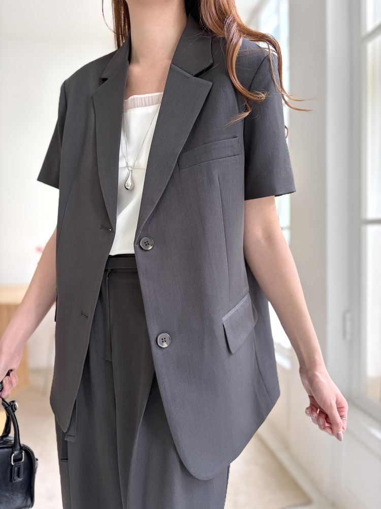 Aveline Relaxed Fit Blazer (Charcoal)