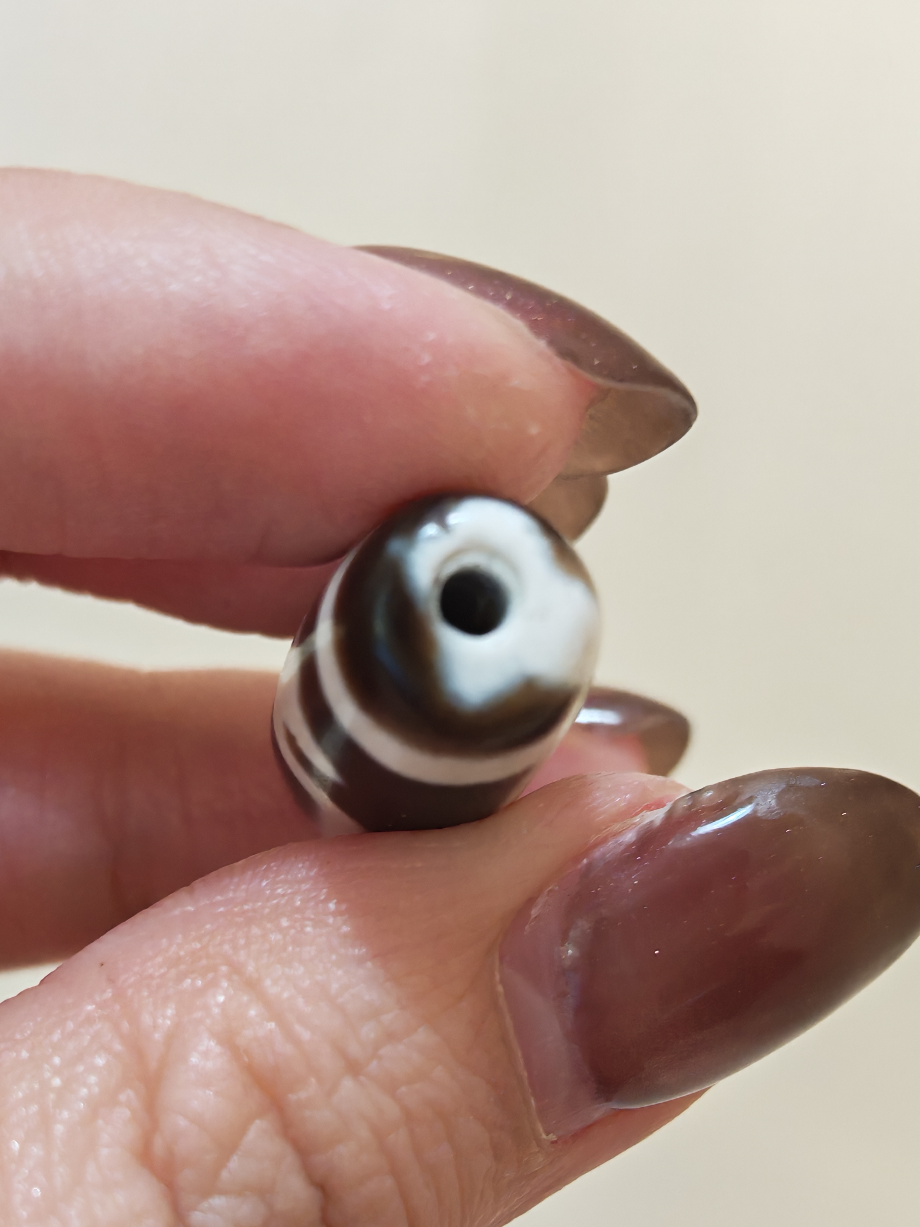 「黑白寶瓶天珠」26023