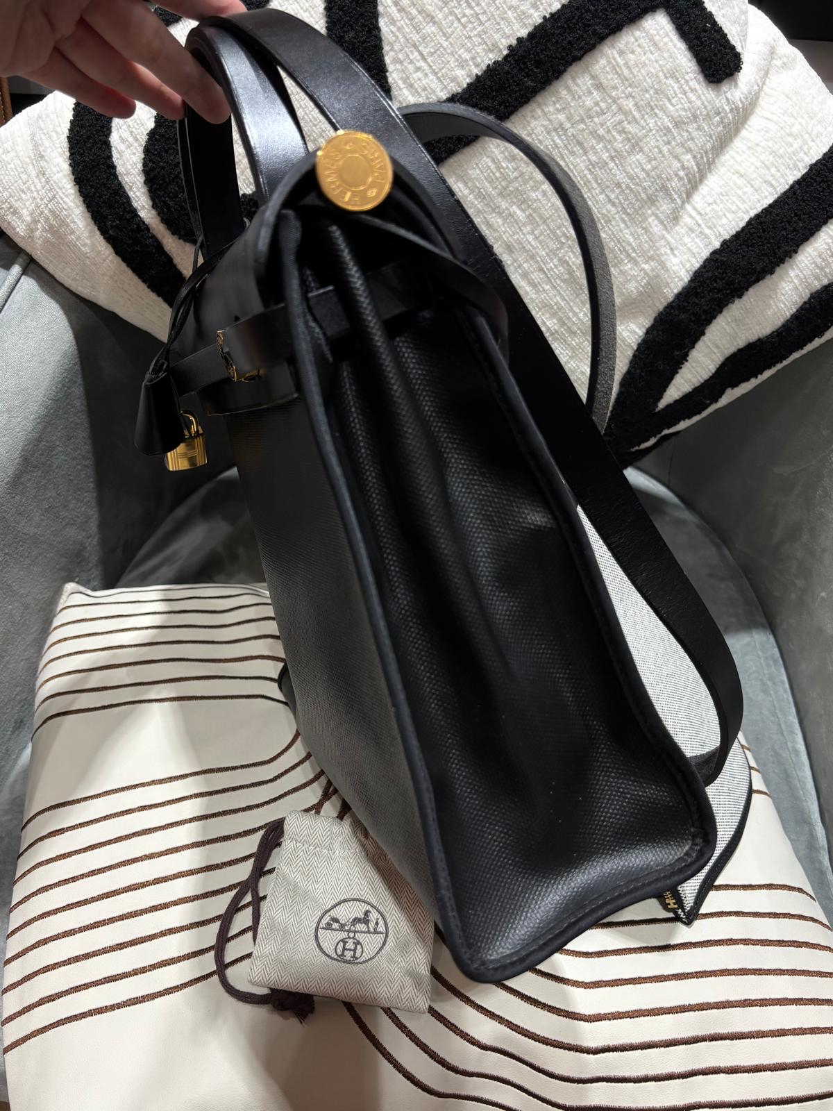 Hermes Herbag 31 Stamp Z 黑色金扣 100% Authentic , 98%New ✅Key Lock✅Dust bag